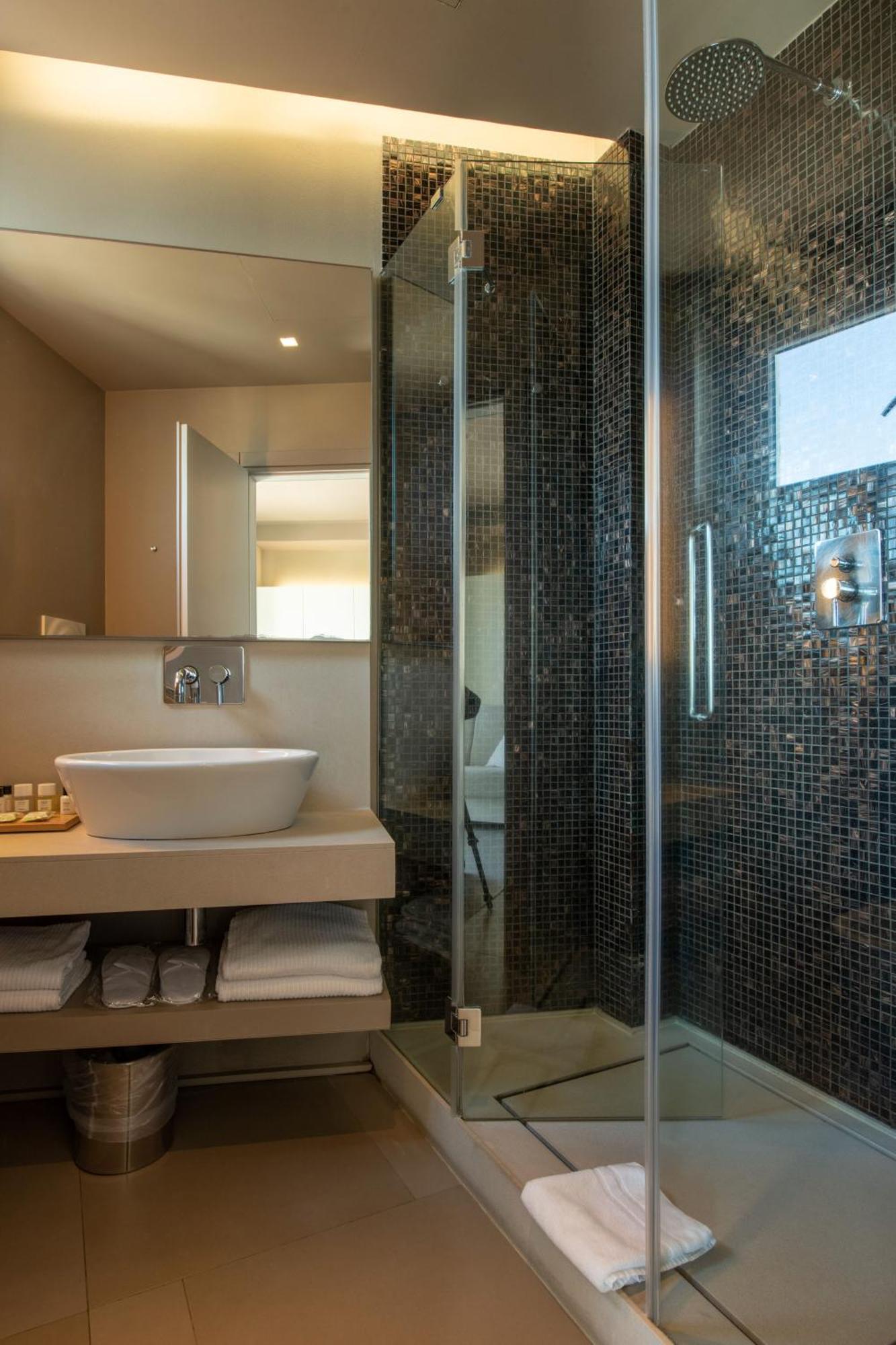 Double Room Lake View