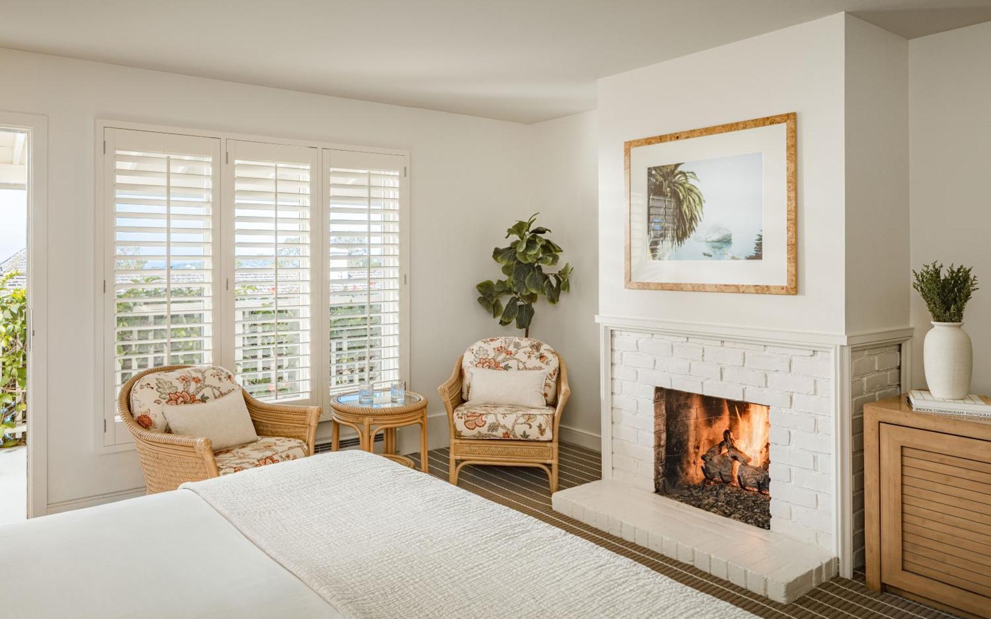 Fireplace Upper Level King