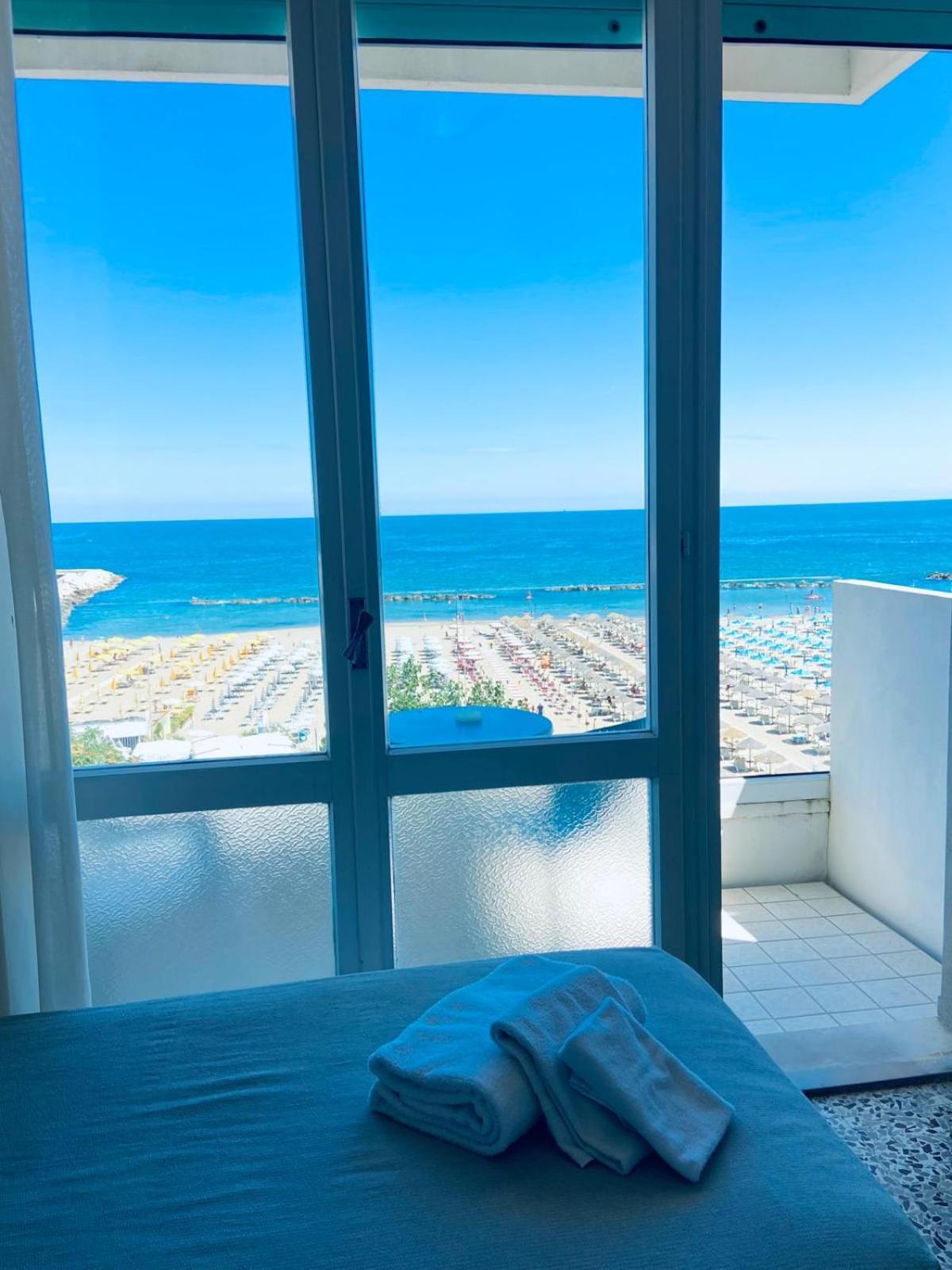 Triple Room Sea View