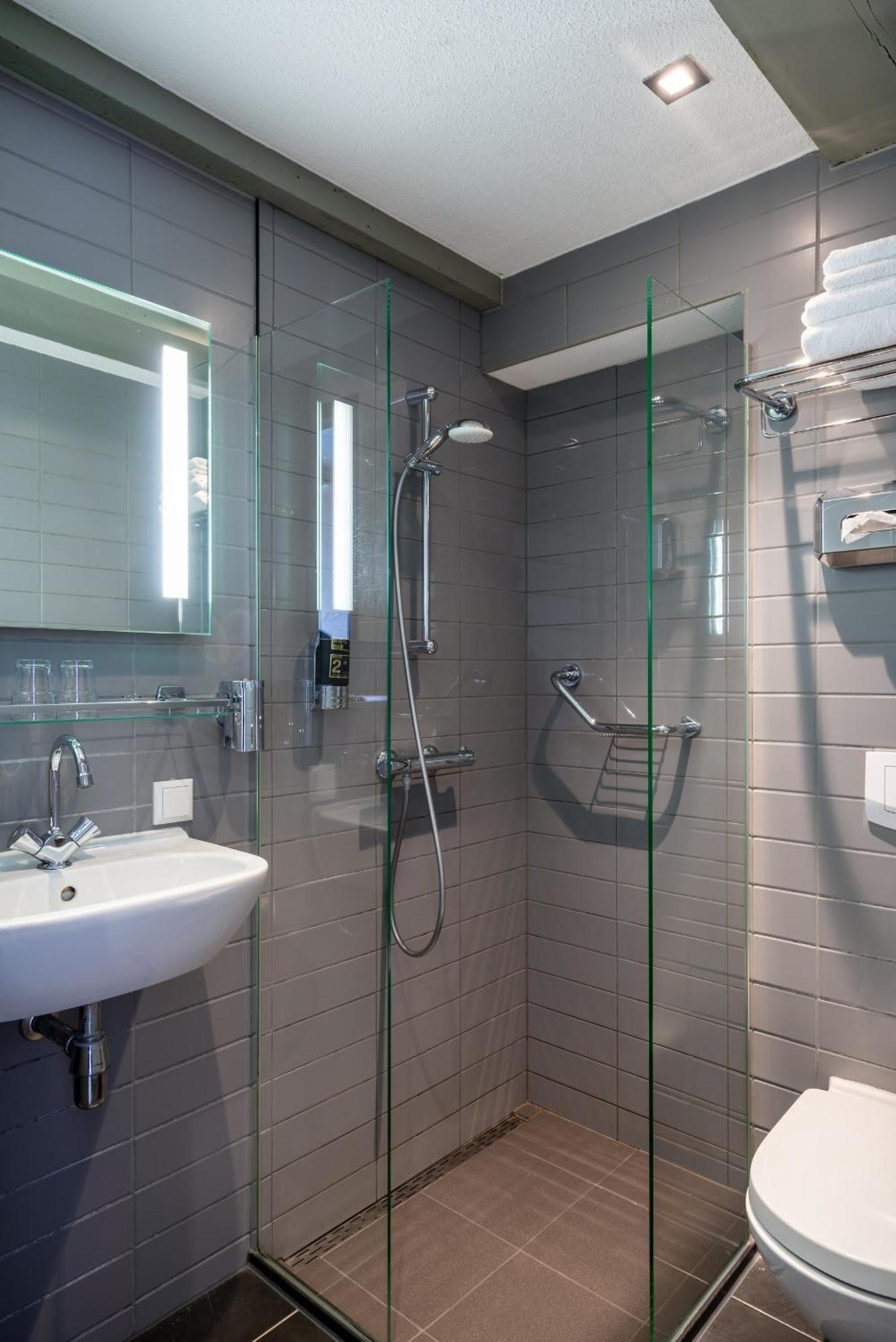 Double Room Limited View