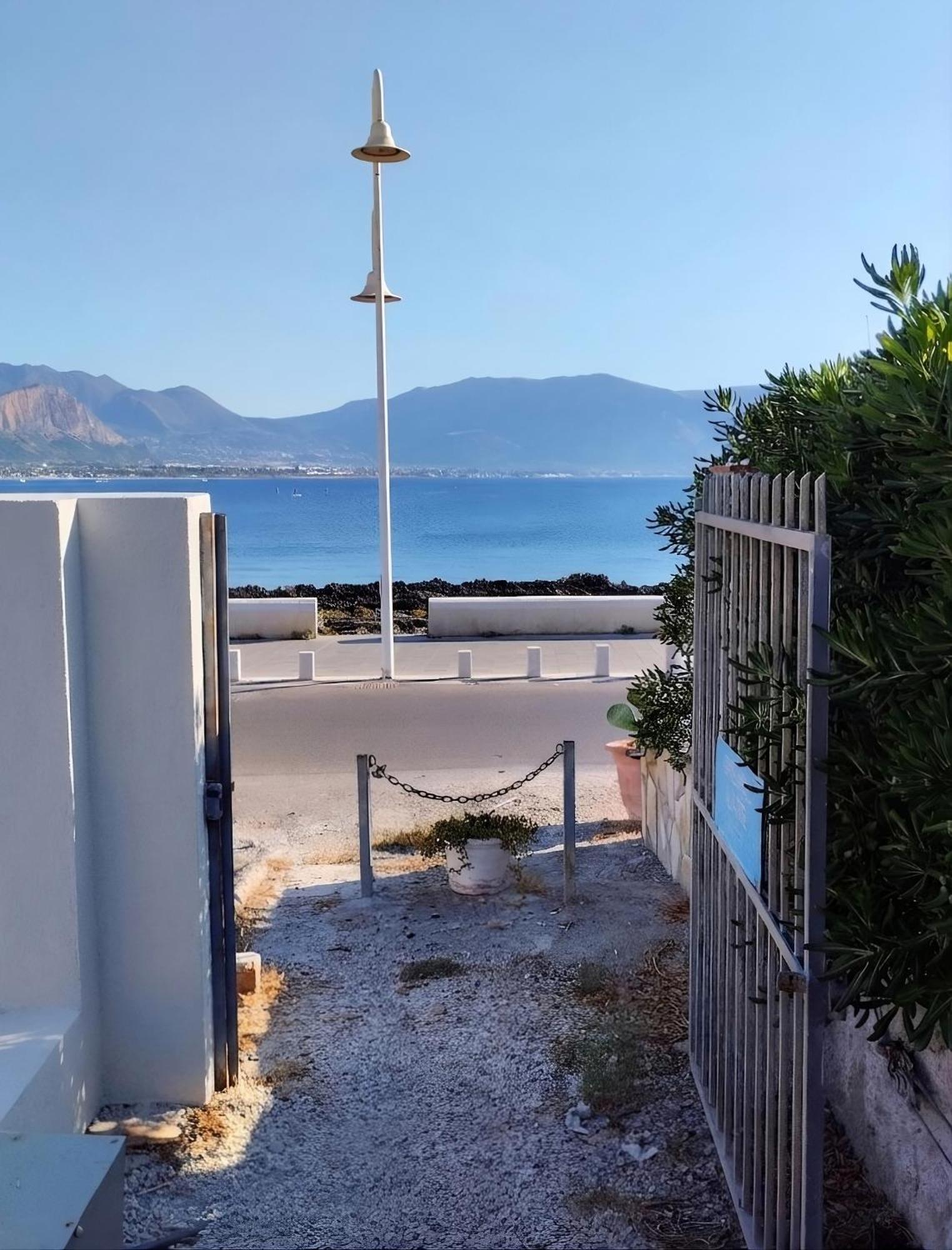 Deluxe Double Room Side Sea View