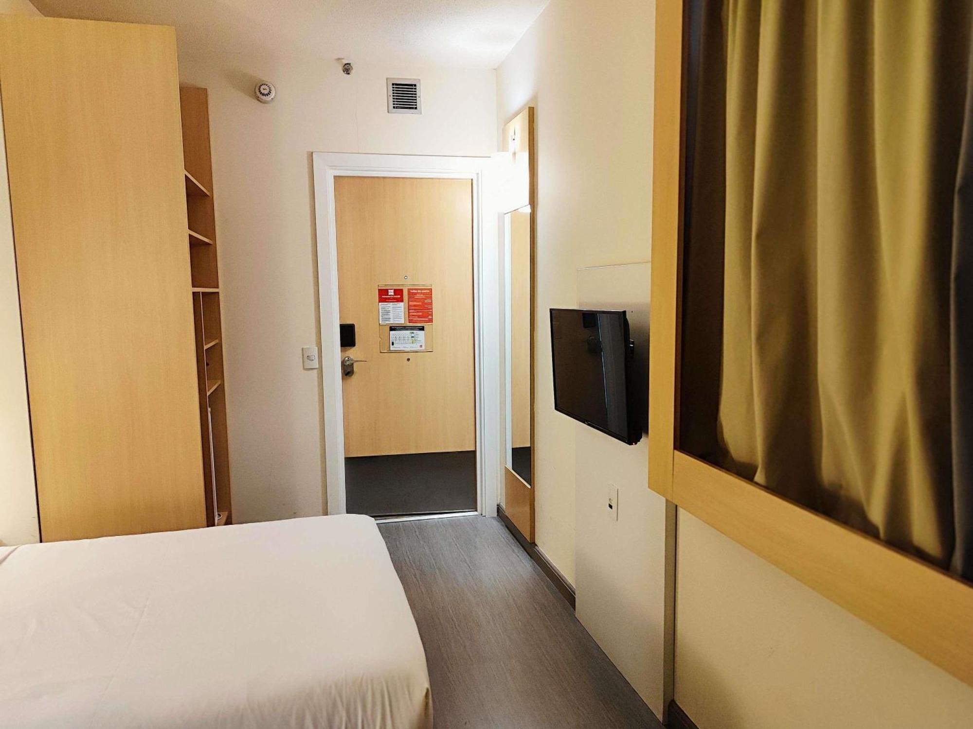 Standard Apartment One Double Bed One Single Bed