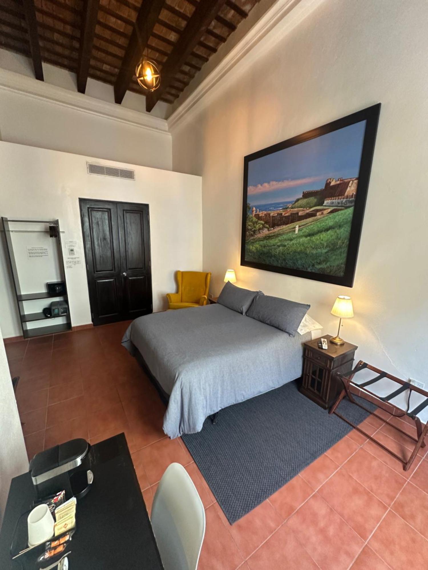 Balcony Room