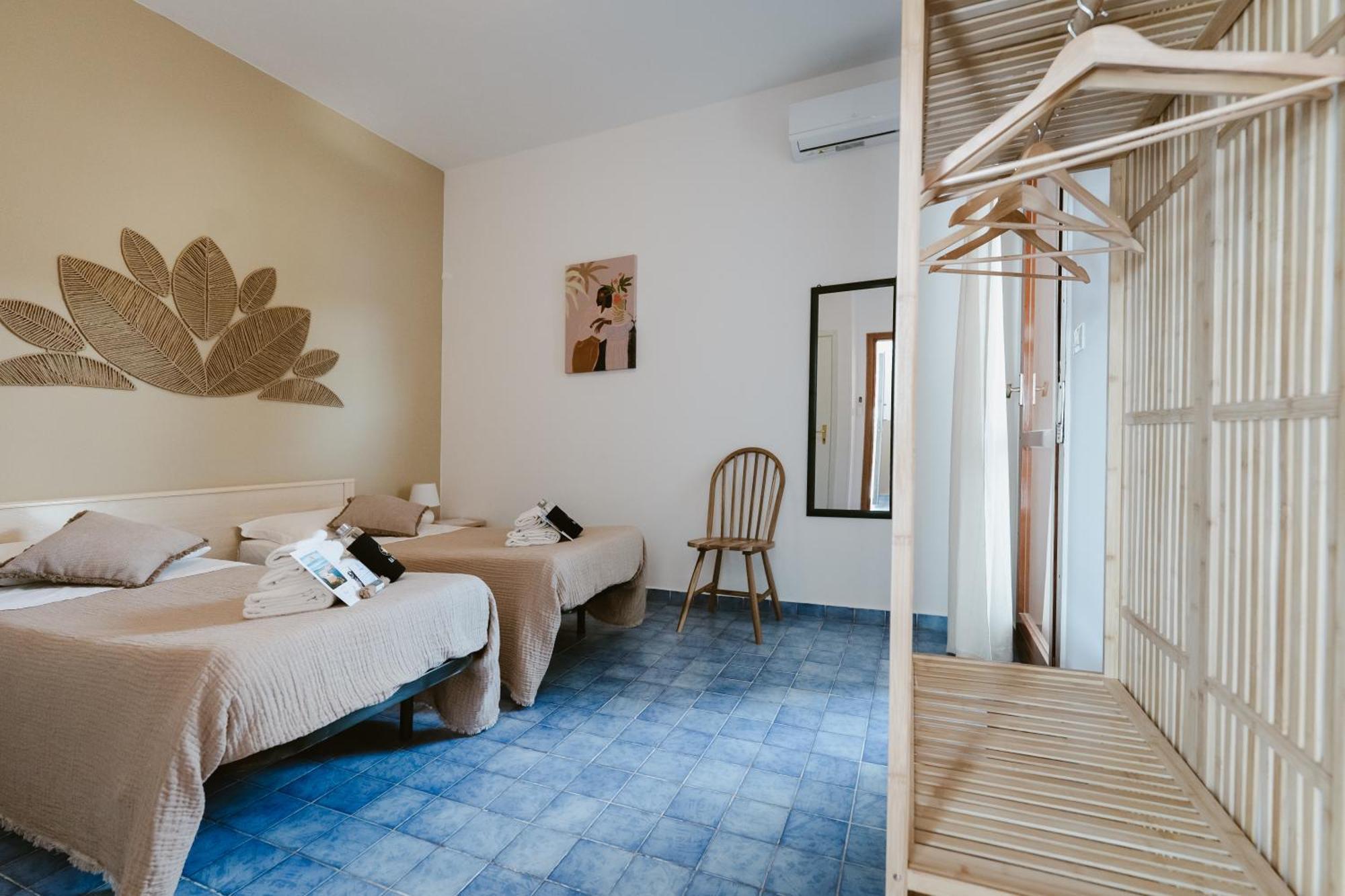 Double Room Private Bathroom