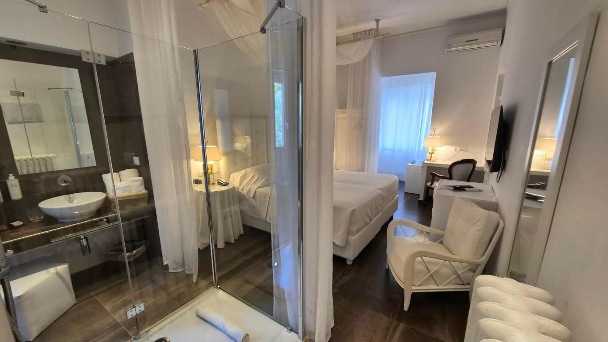 Double Room Spa Bath