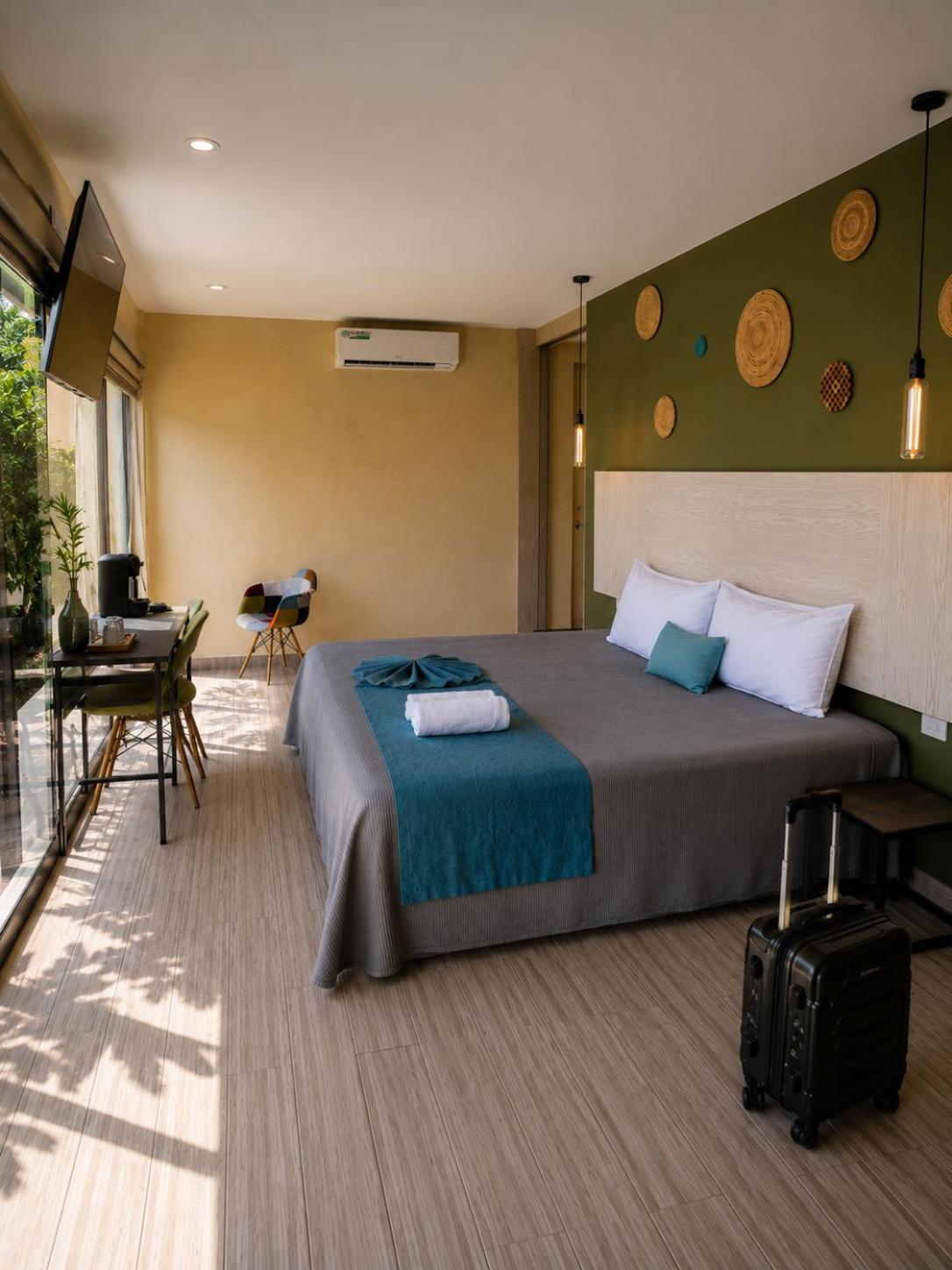 Quarto Duplo com Vista Piscina