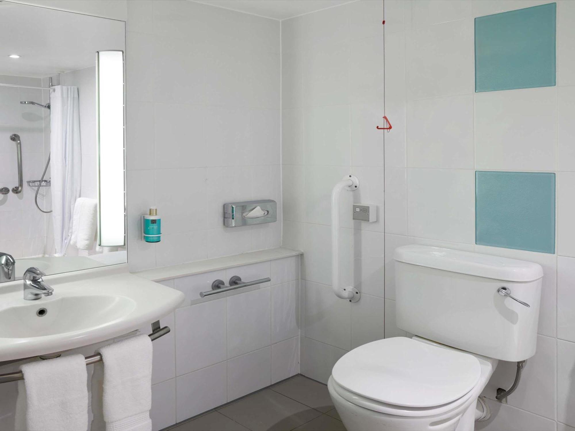 Superior Twin Room Accessible
