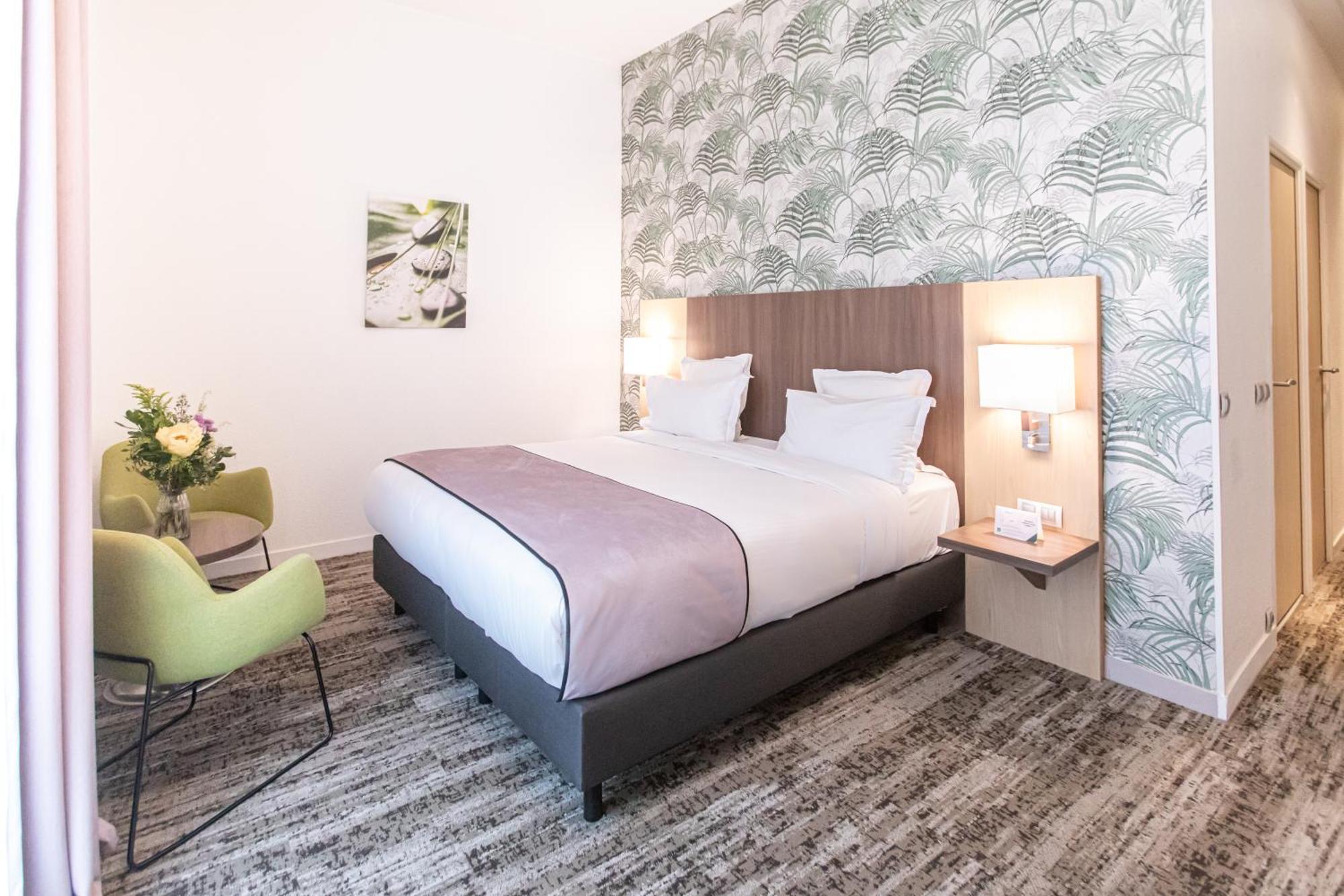 Queen Room Non-Smoking