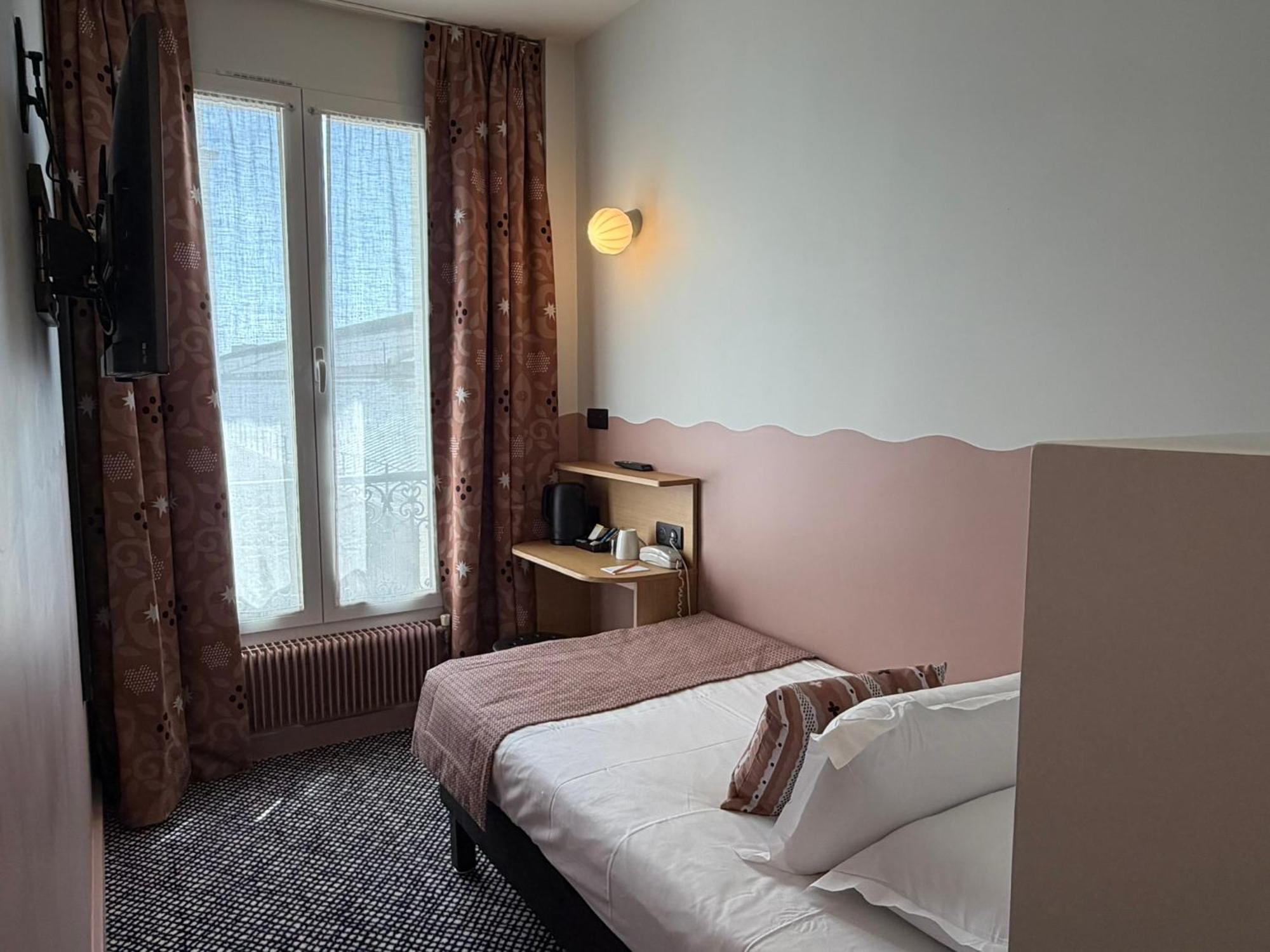Single Room,1772880191:JPEG