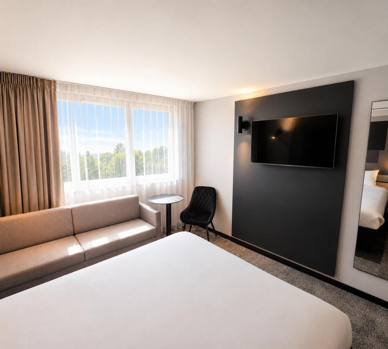 Chambre Lit Queen-Size Supérieure avec Canapé