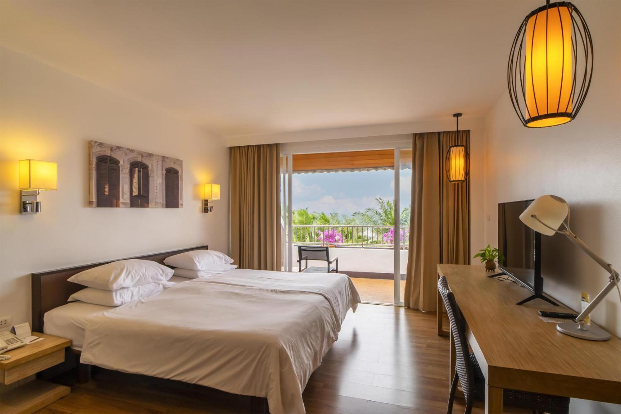 Deluxe King Room Ocean view Non-Smoking