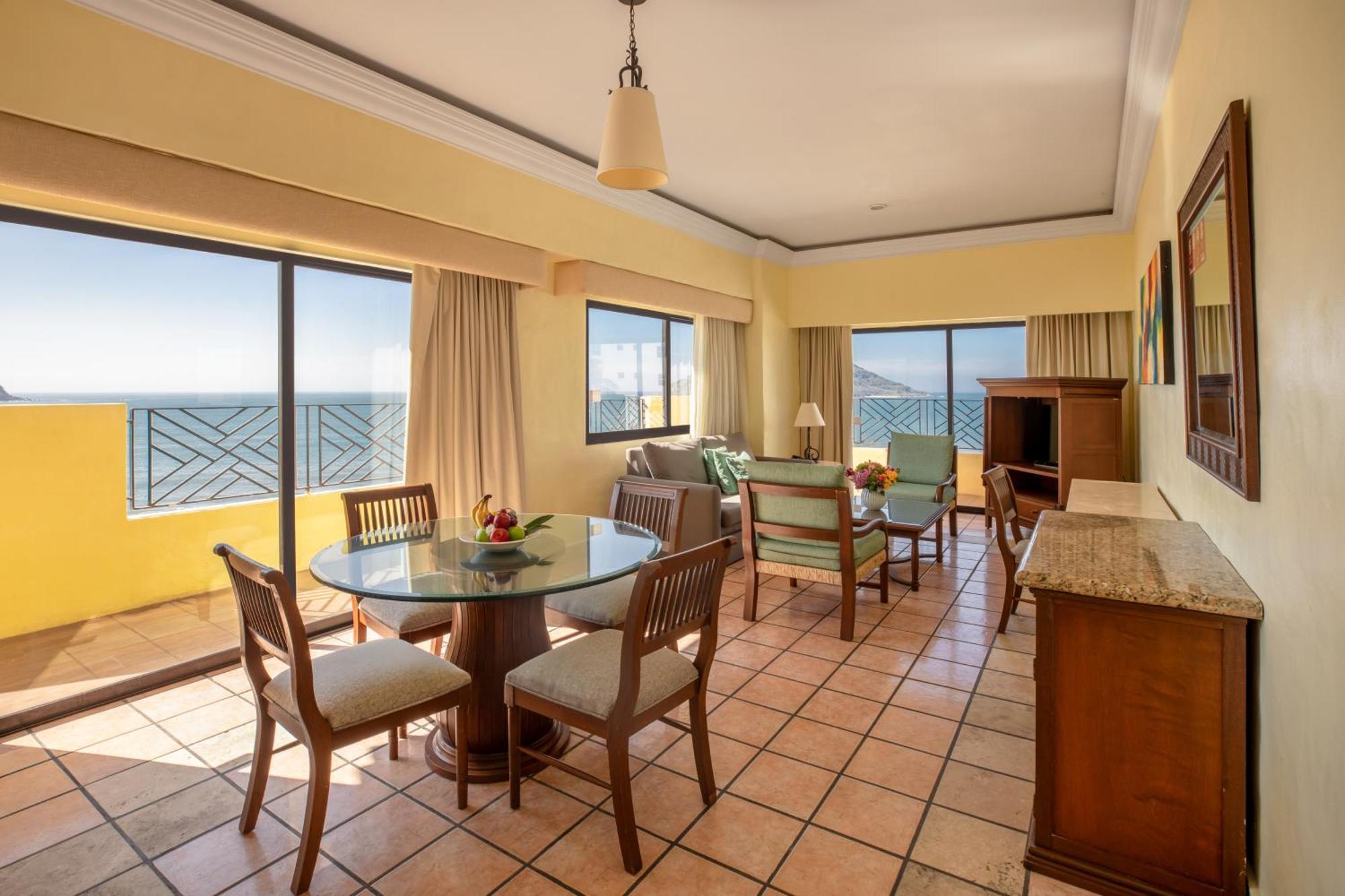 One Bedroom Deluxe Suite Beach Front