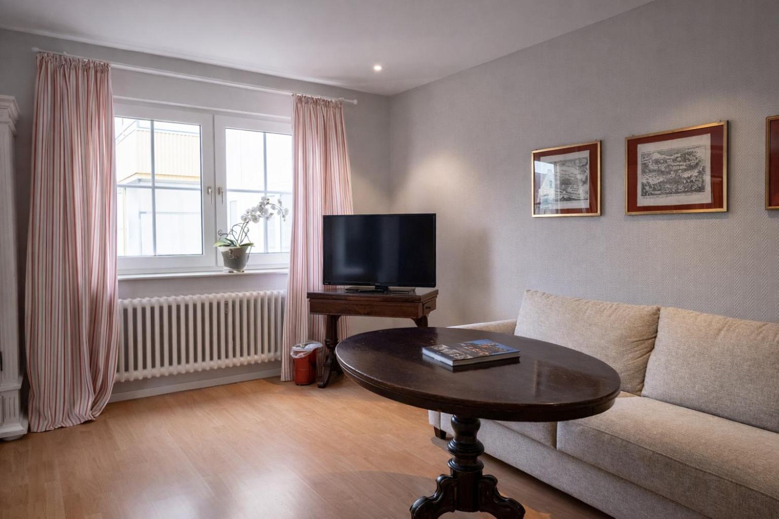 Deluxe Single Room