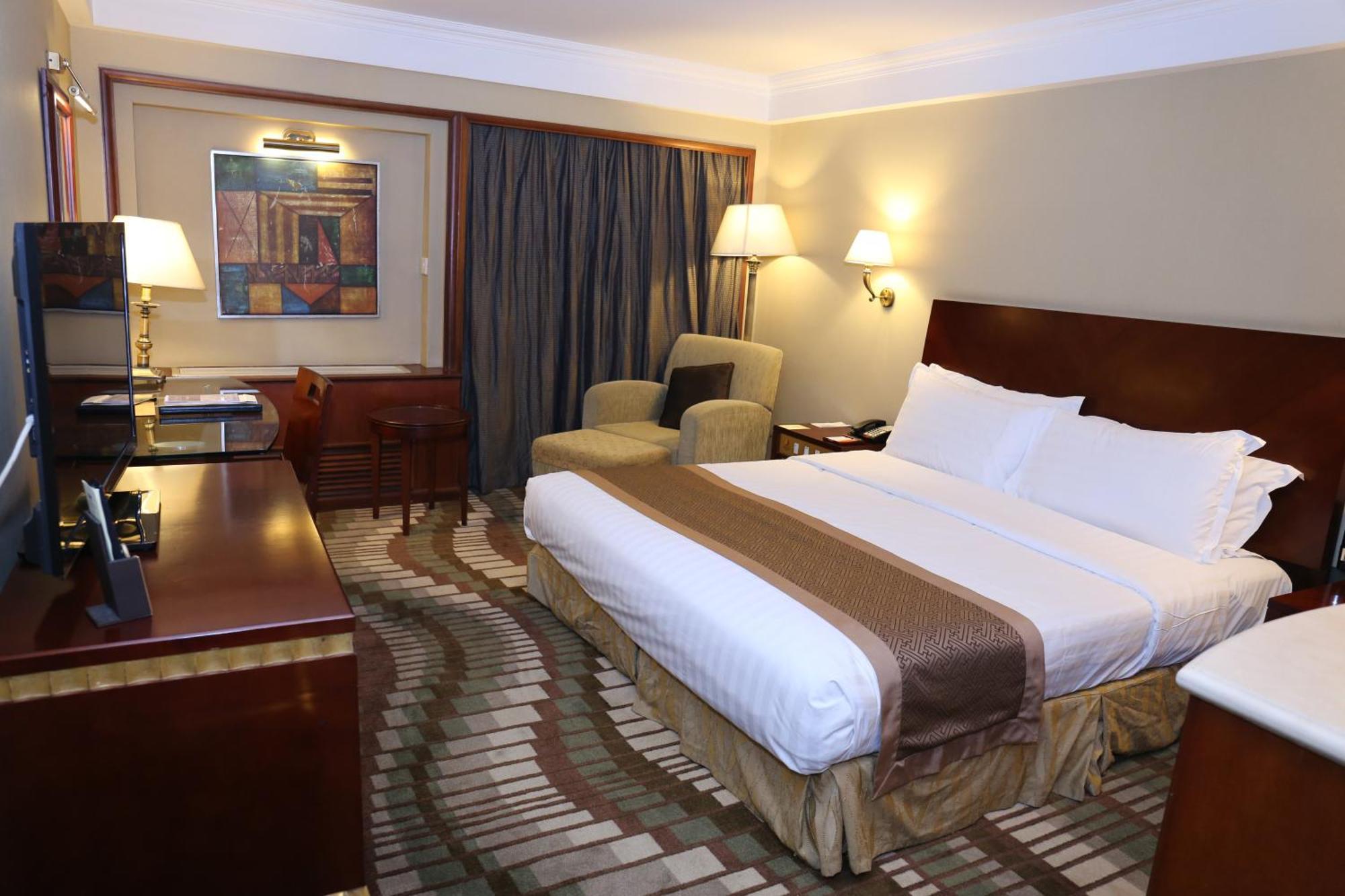 Standard King Room