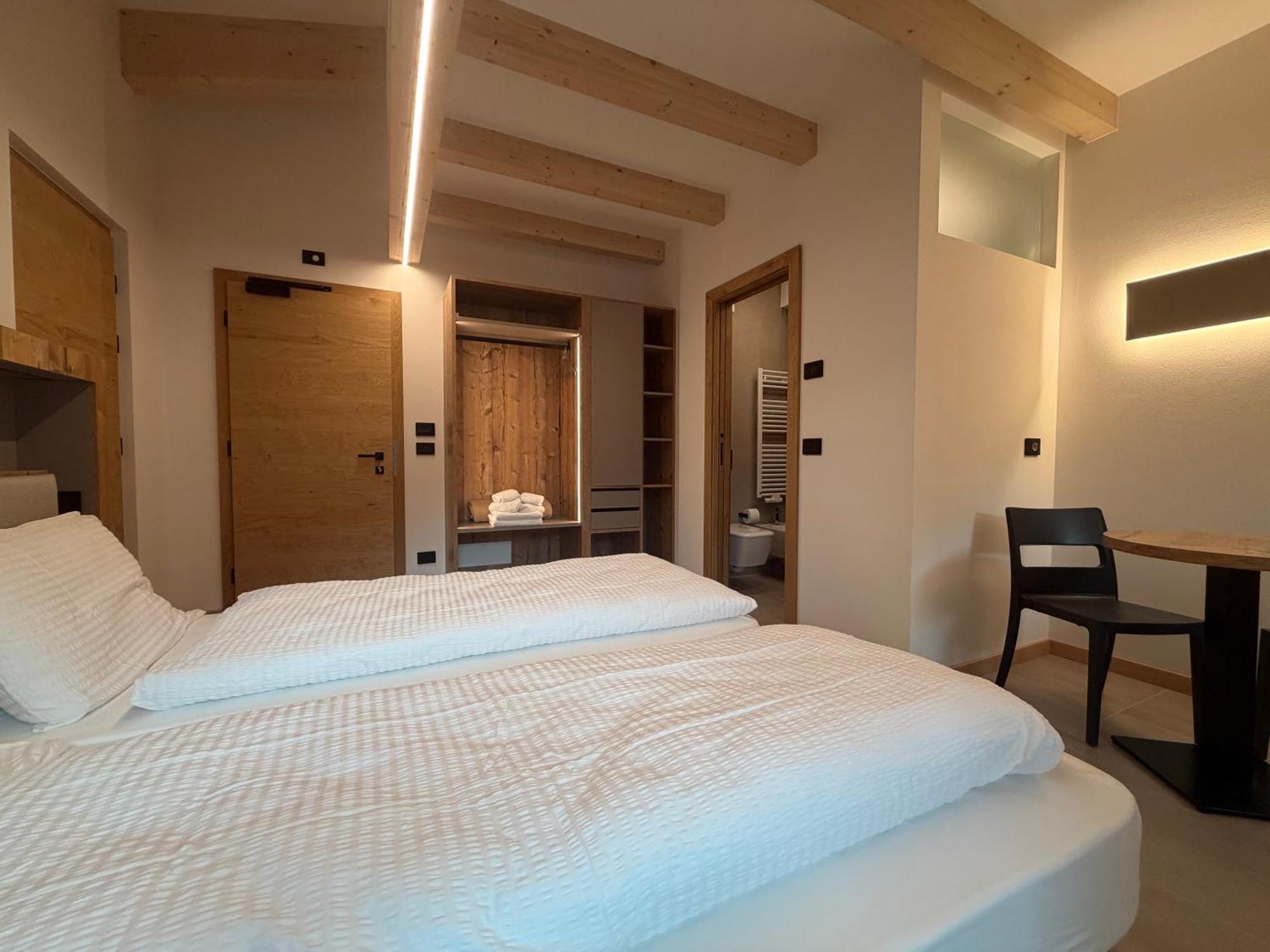 Deluxe Double or Twin Room Balcony