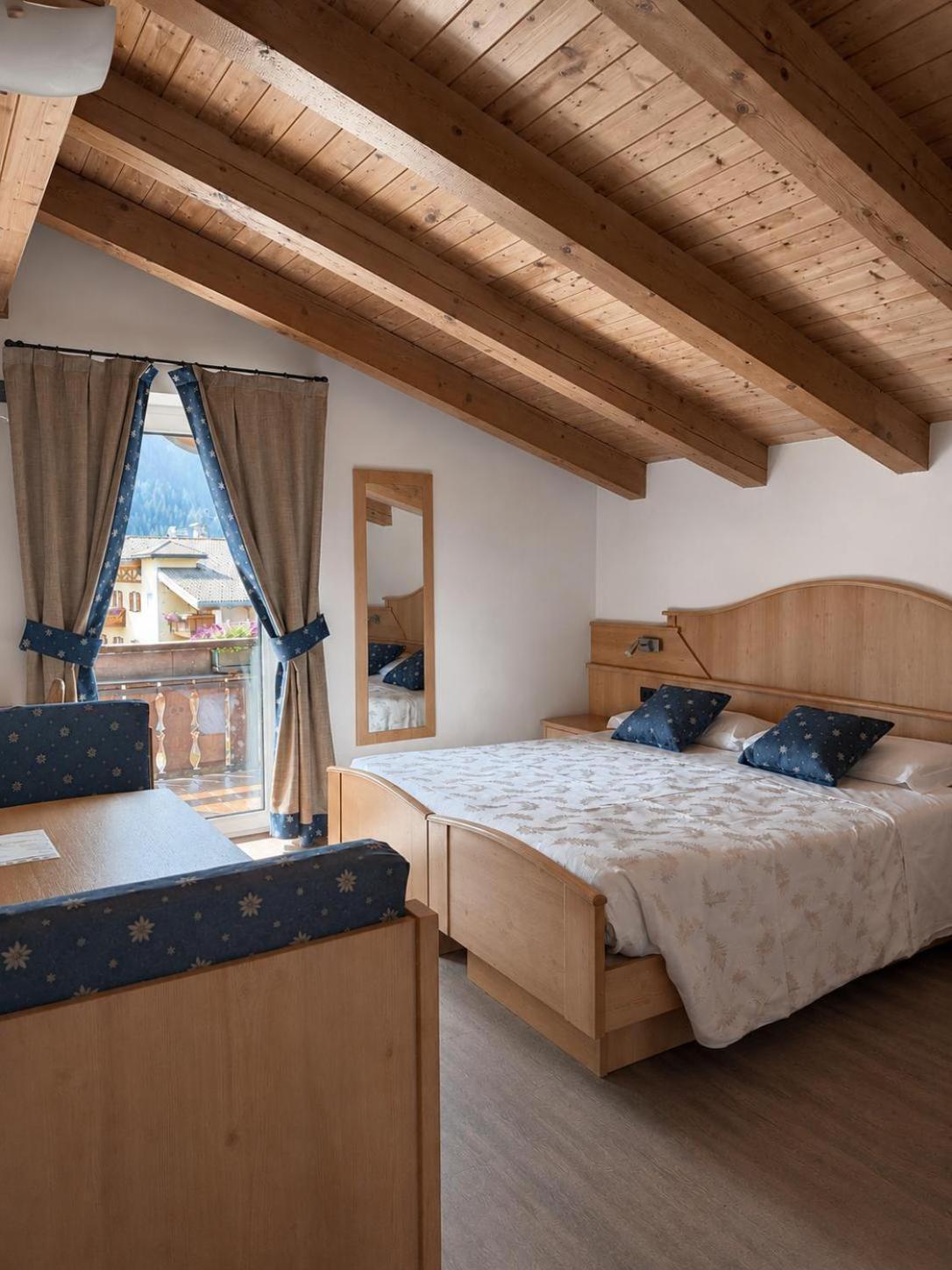 Comfort Double or Twin Room