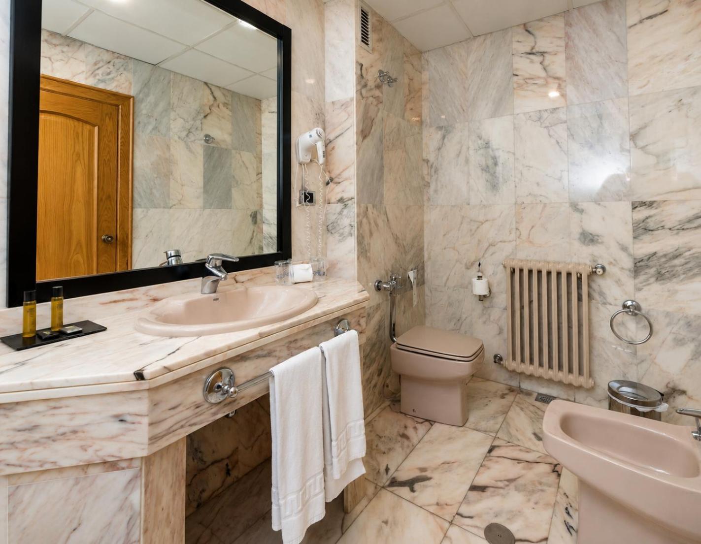 Budget Single Room
