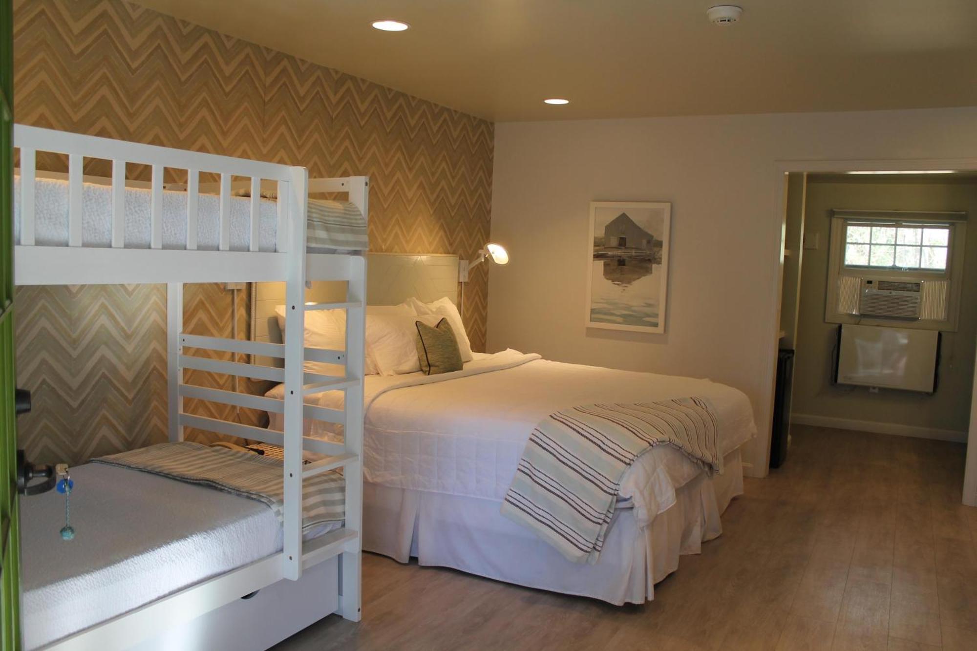 Cove King Bunk Bed
