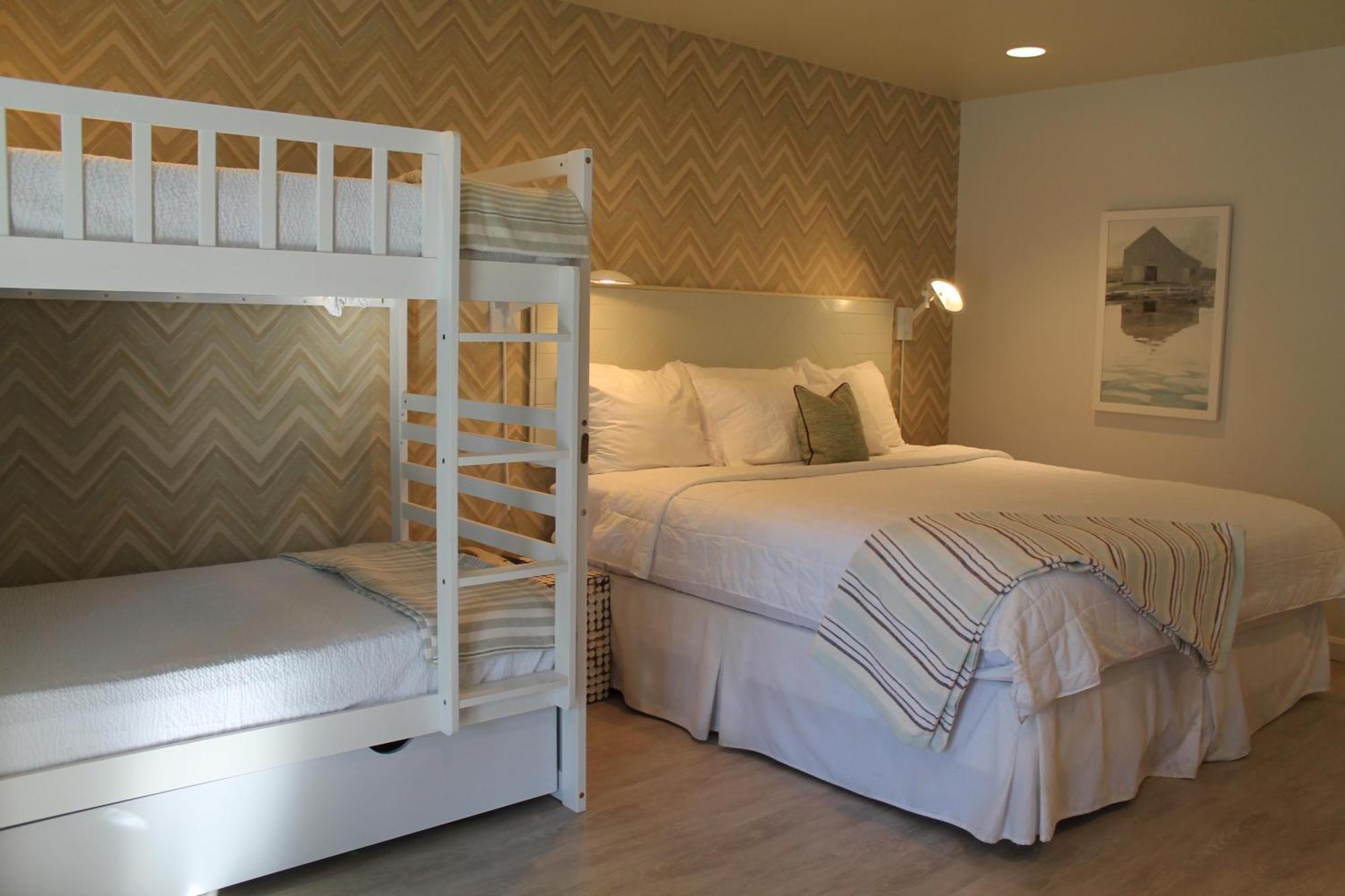 Cove King Bunk Bed