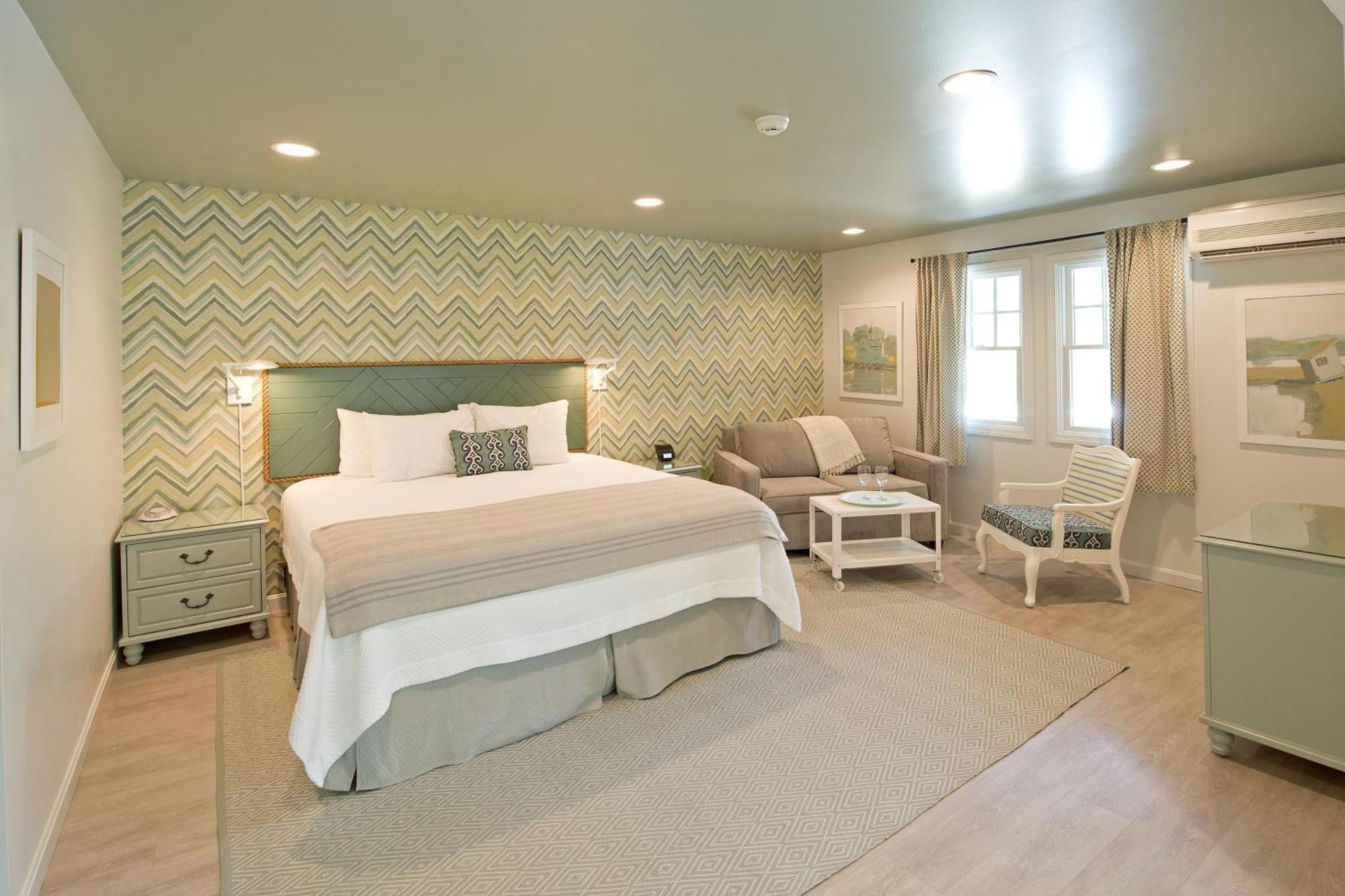 Cove View Suite
