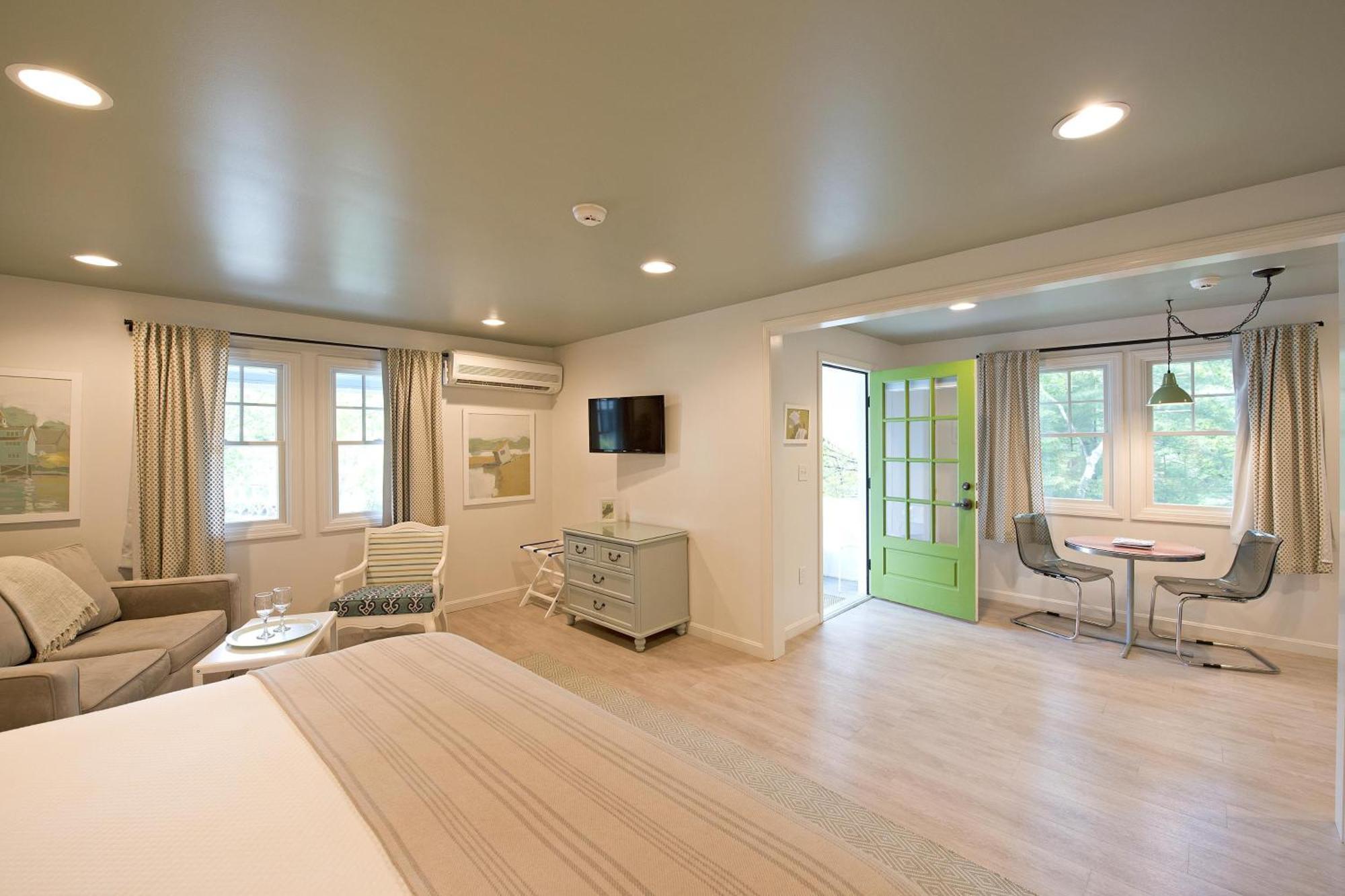 Cove View Suite