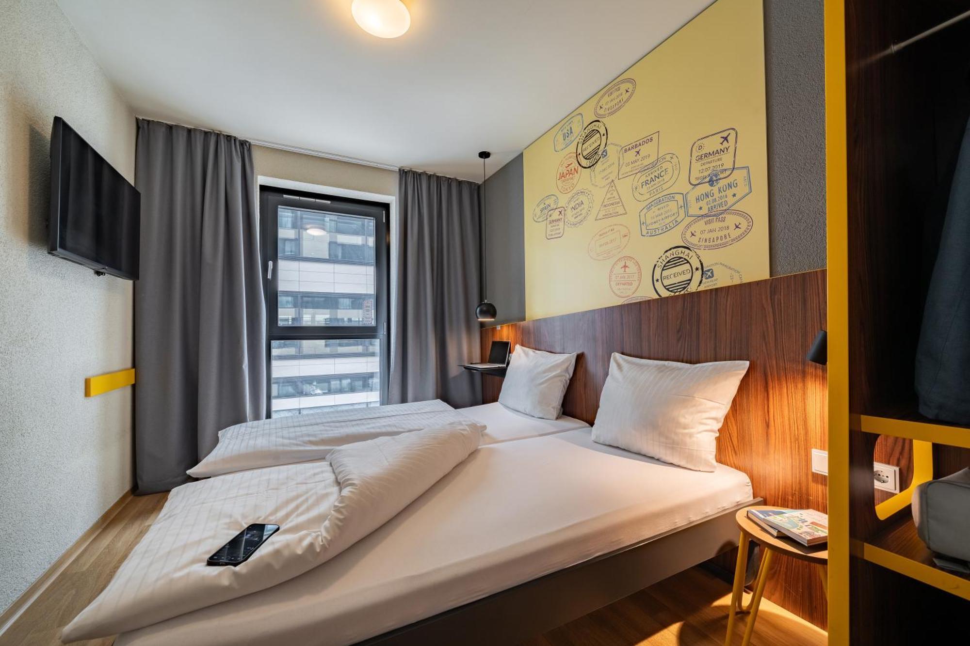 Double Room for Single Use