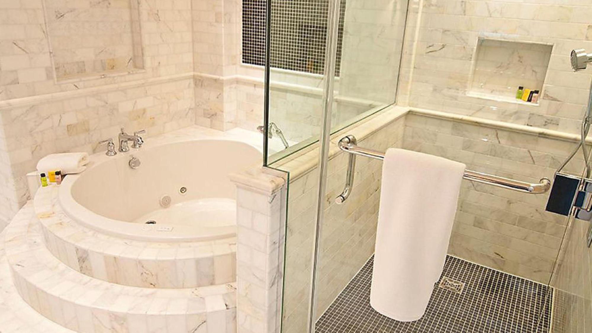 One-Bedroom Standard King Room