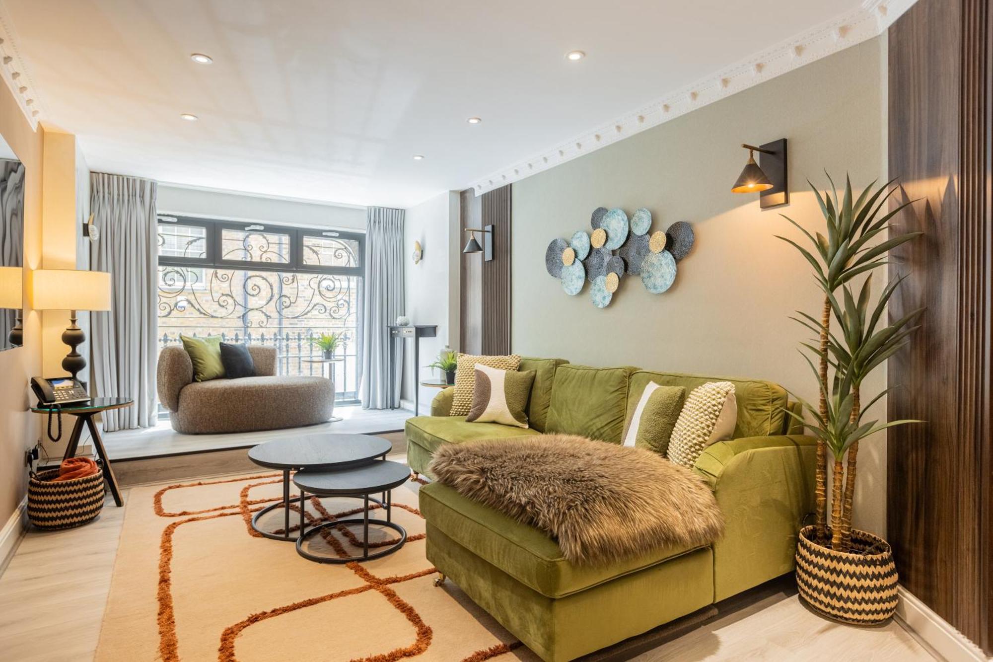 Luxury One-Bedroom Apartment