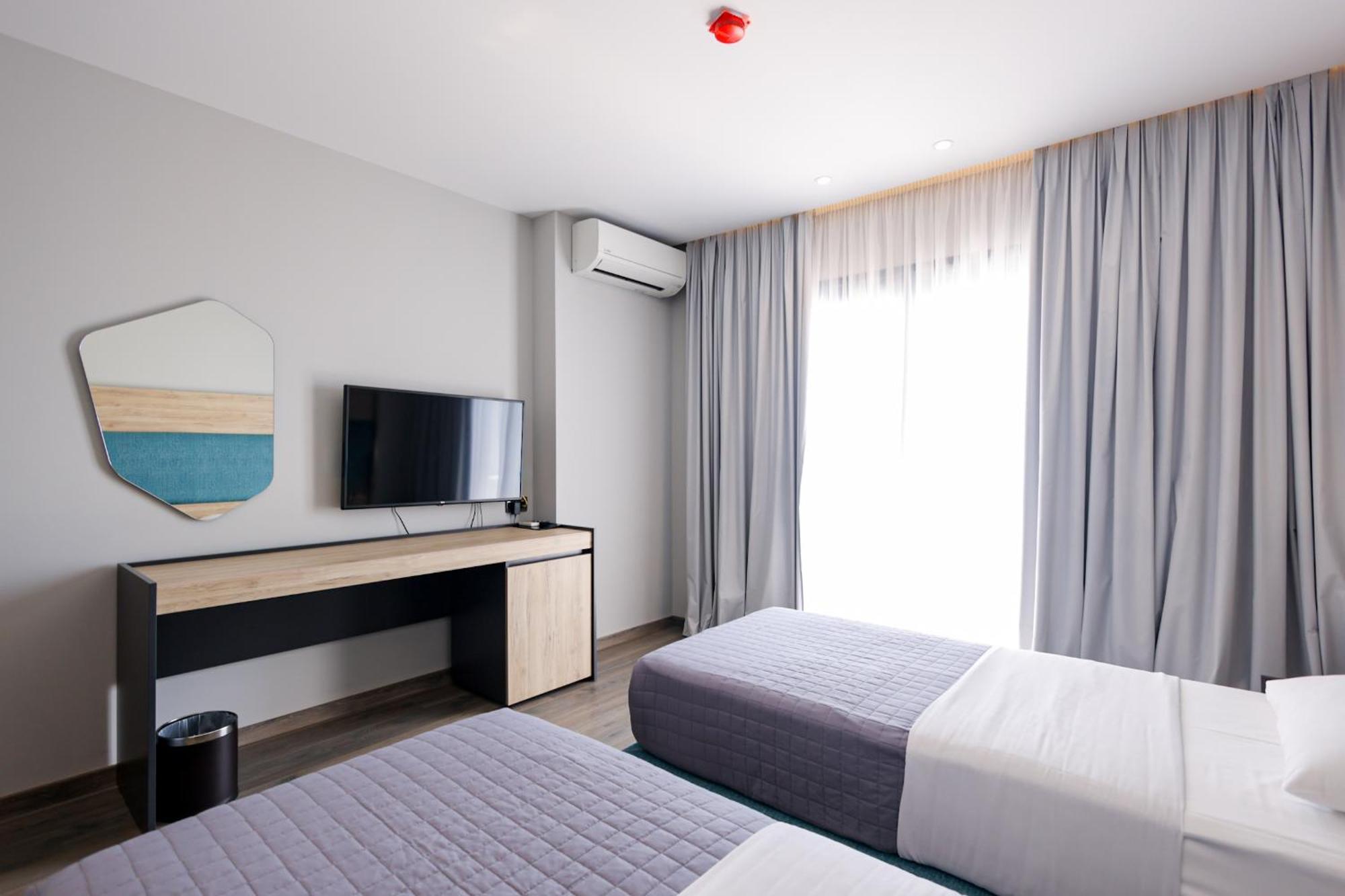Deluxe Double or Twin Room Sea View