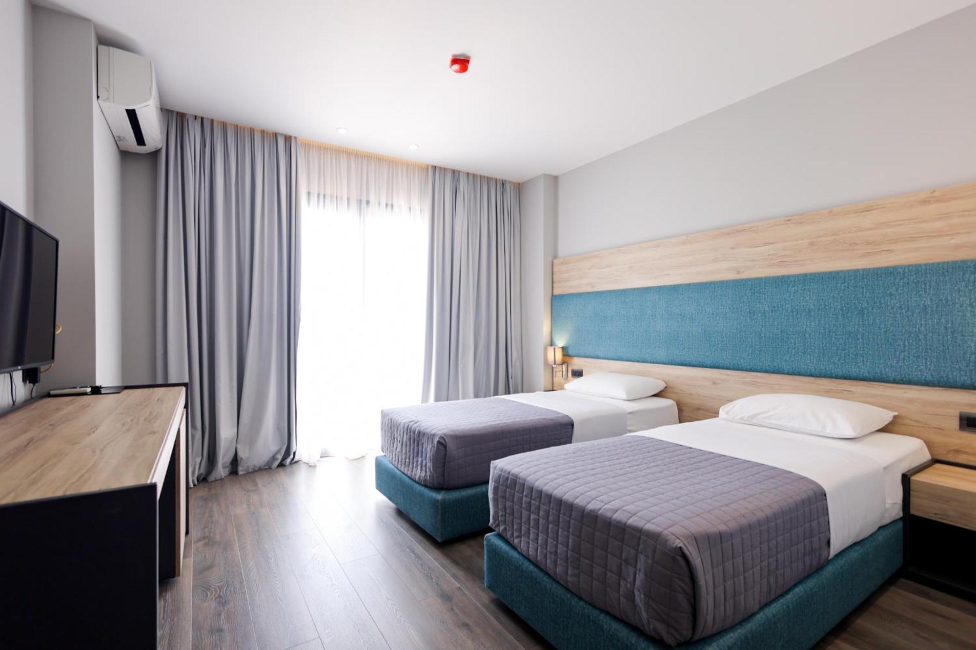 Deluxe Double or Twin Room Sea View