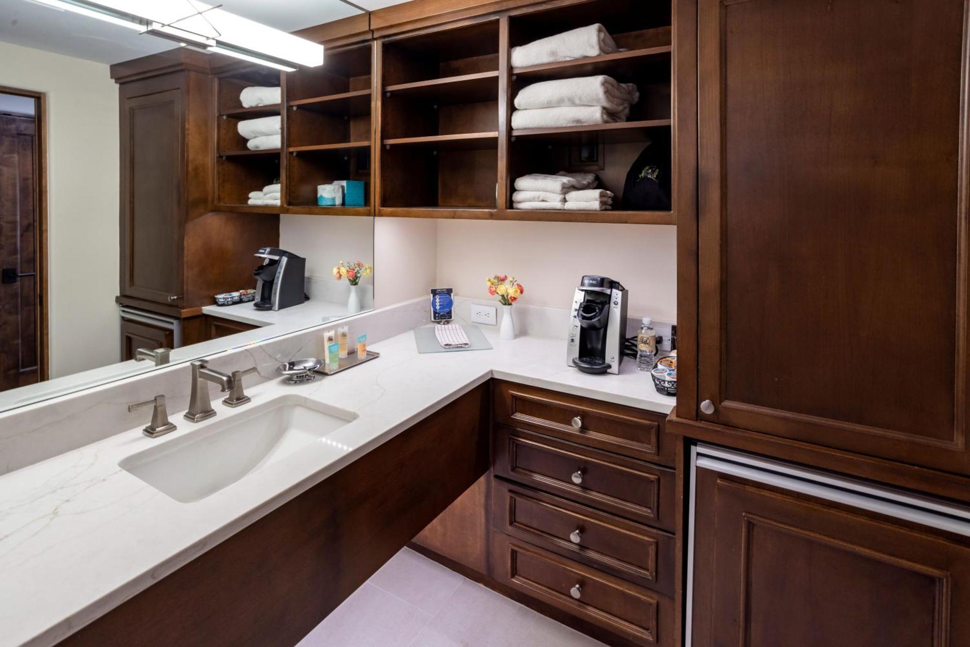 One Bedroom Suite