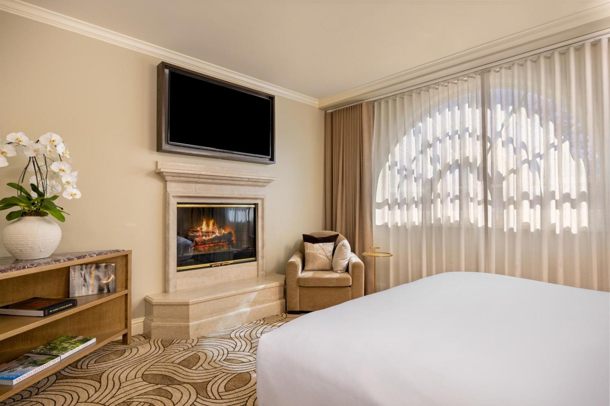 Luxury King Room