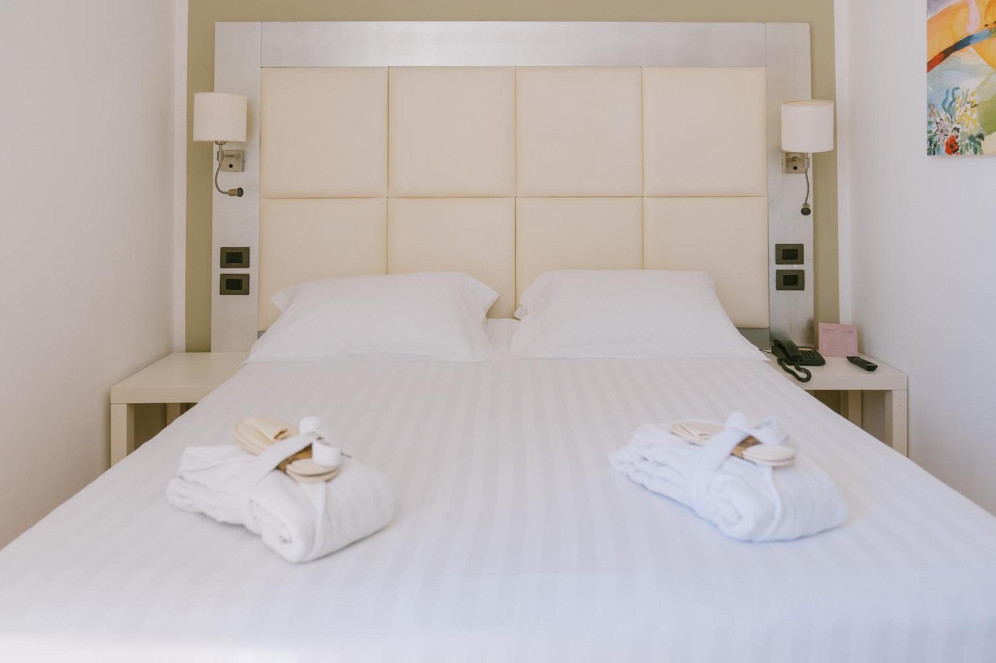 Double Room Balcony Spa Access