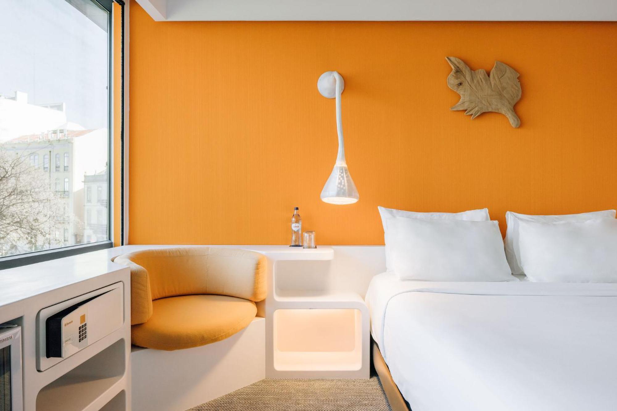 Deluxe Double or Twin Room City View