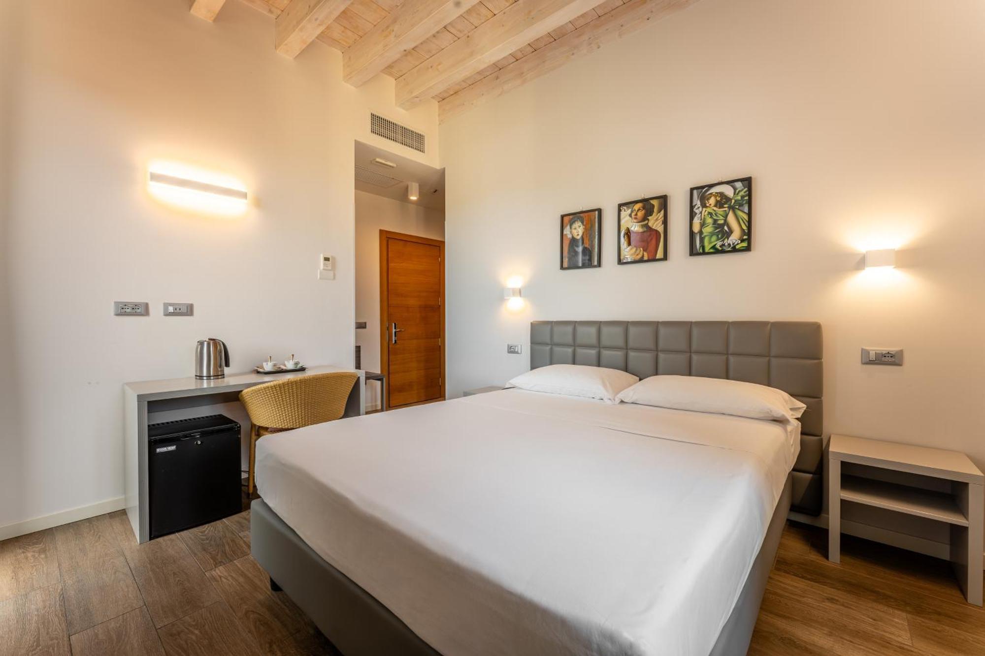 Superior Double Room Lake View