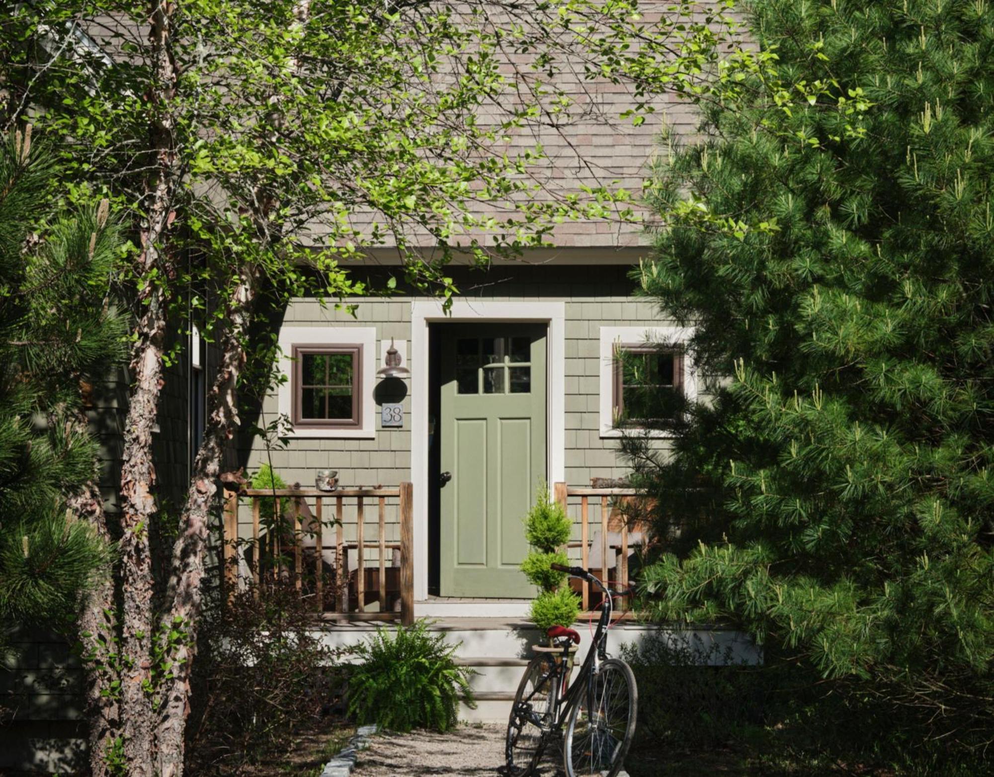 One-Bedroom Bungalow