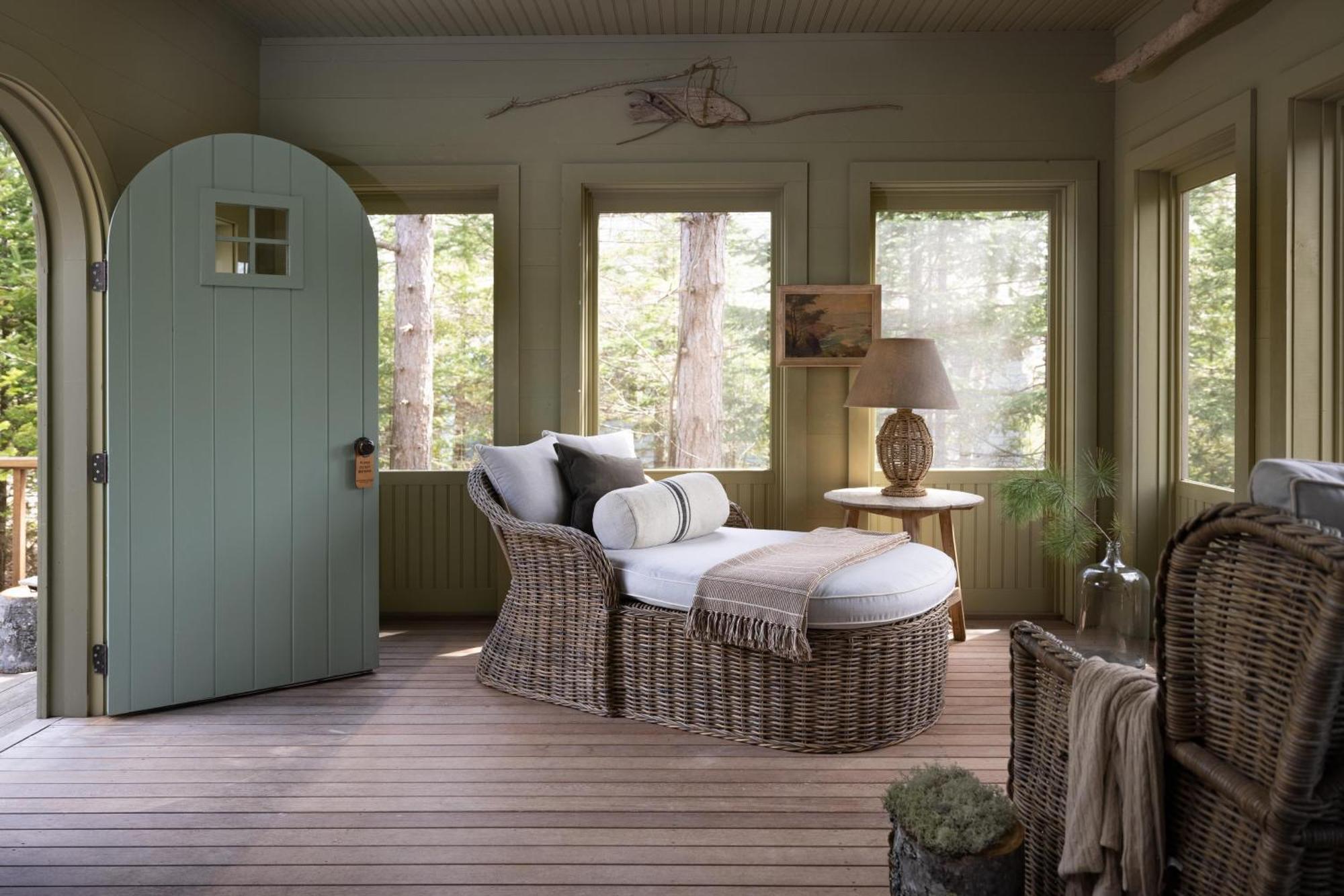 One-Bedroom Bungalow
