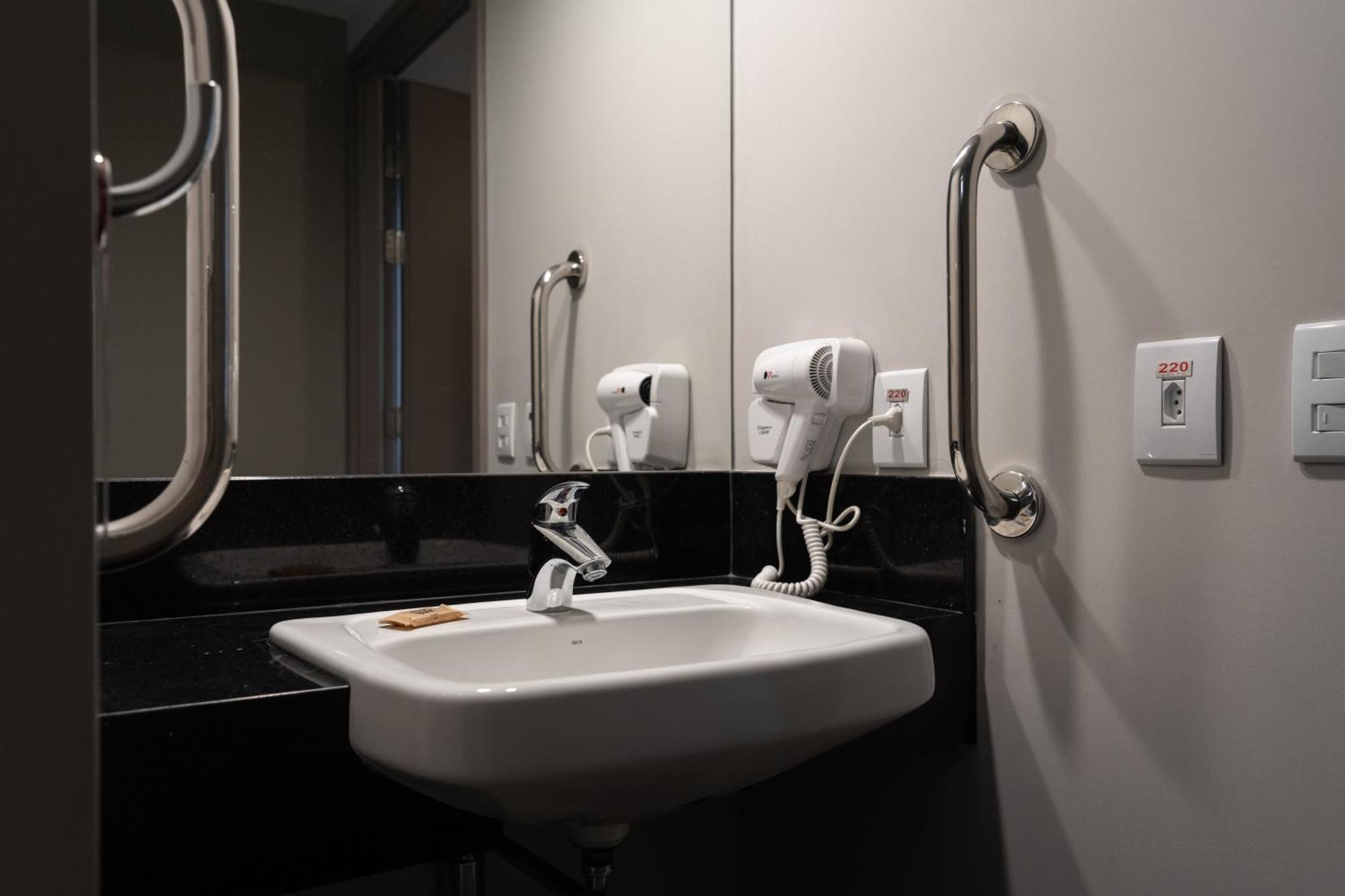 Standard Room Accessible