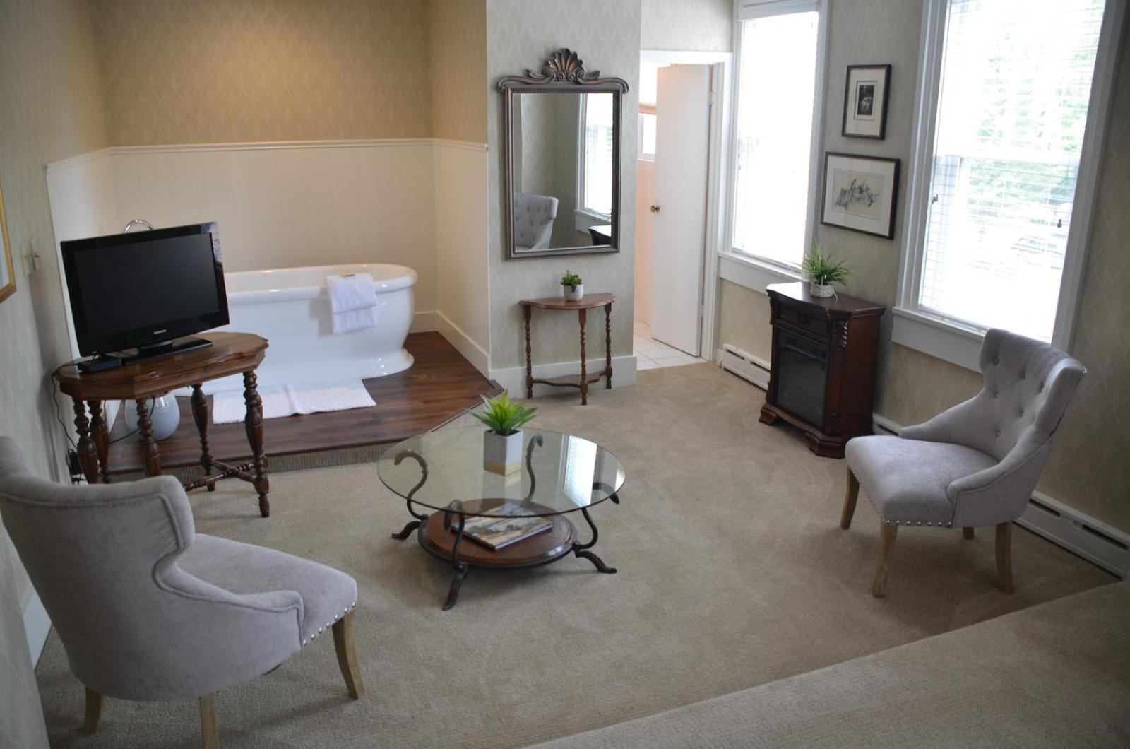 Queen Suite