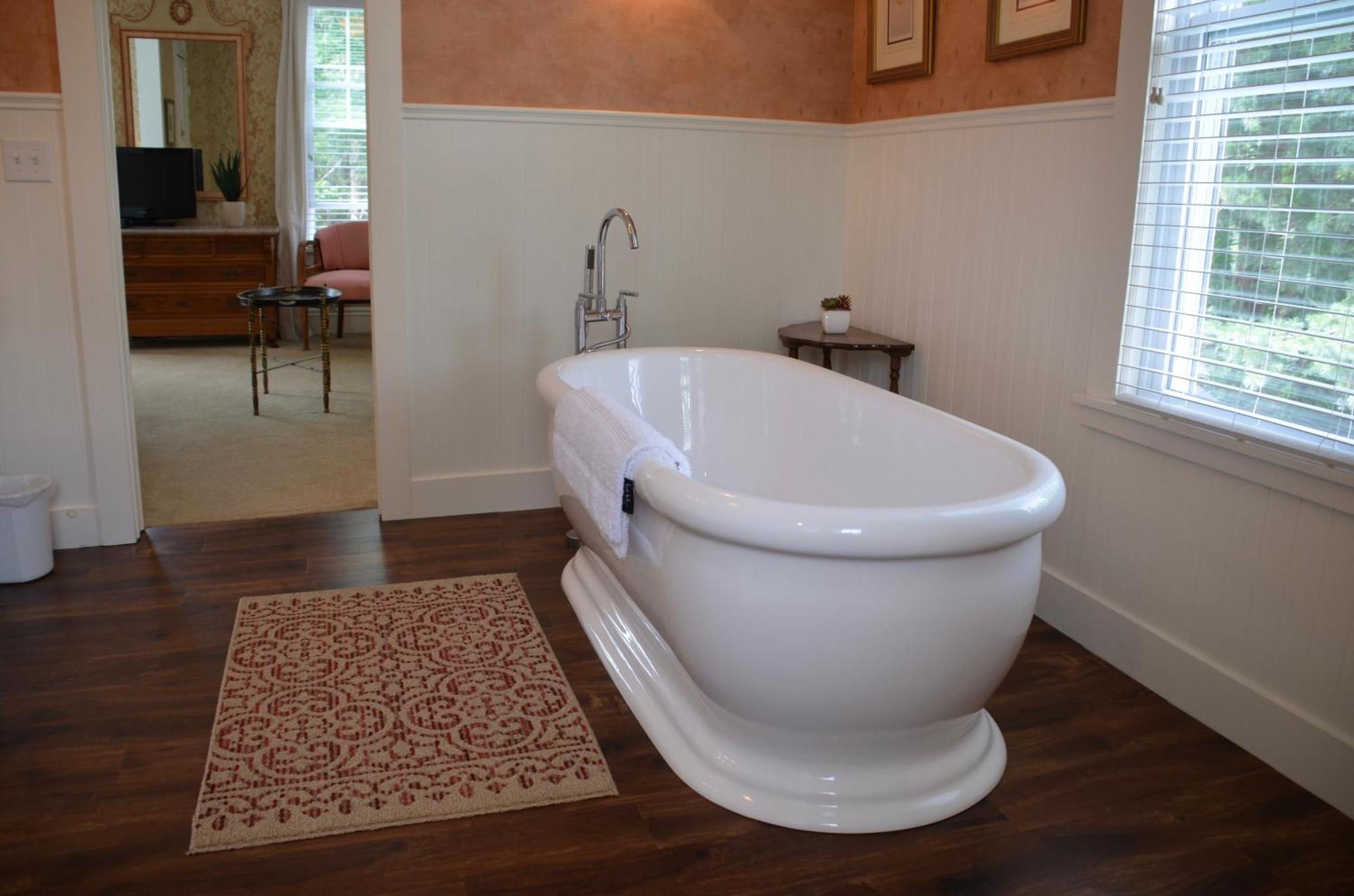 Queen Suite
