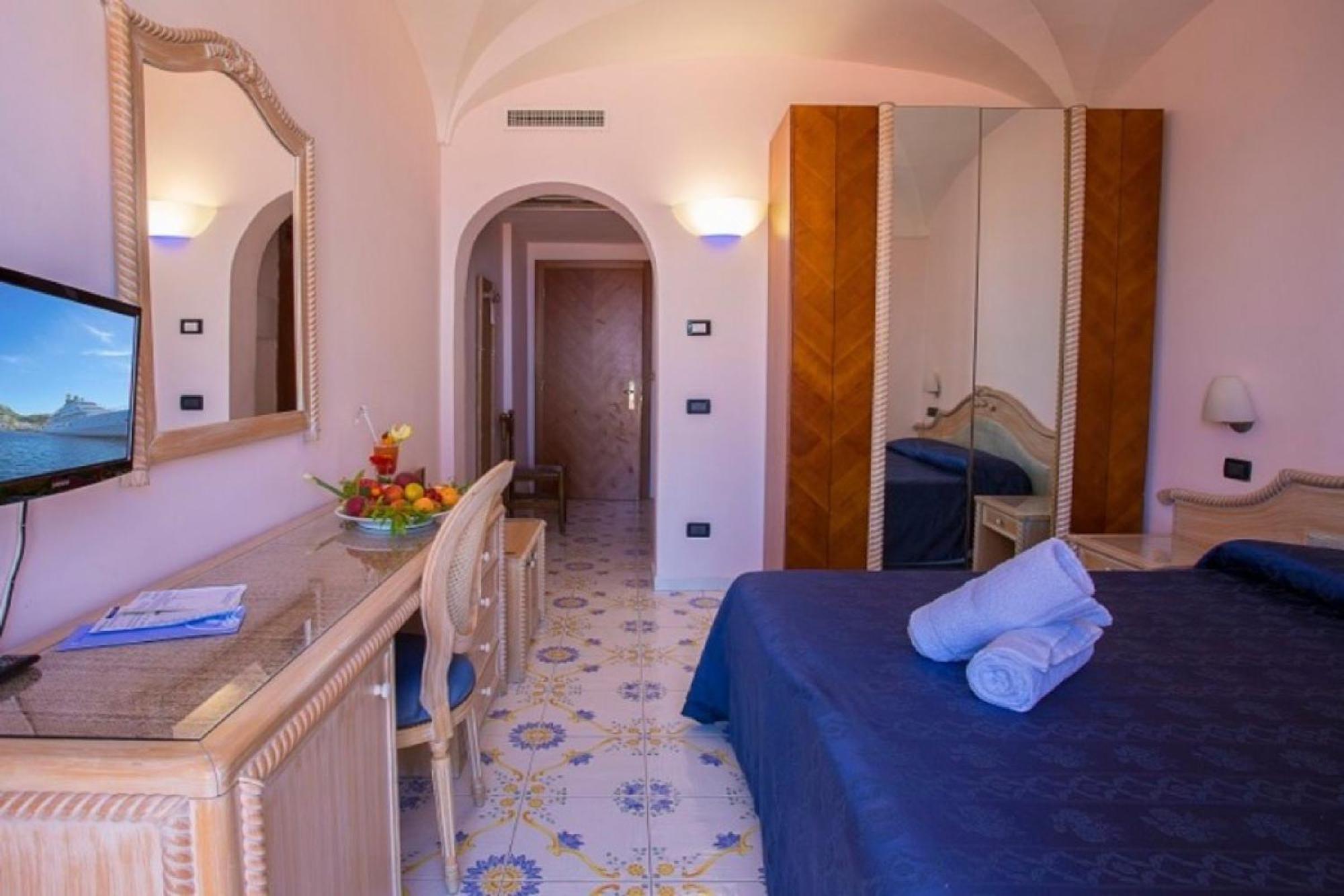 Double Room,1773185949:JPEG