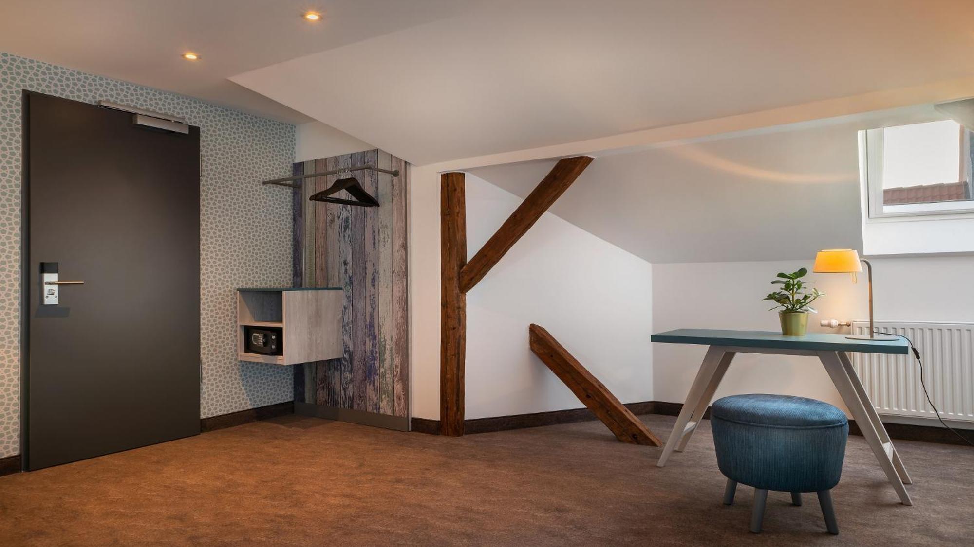 Premium Queen Room