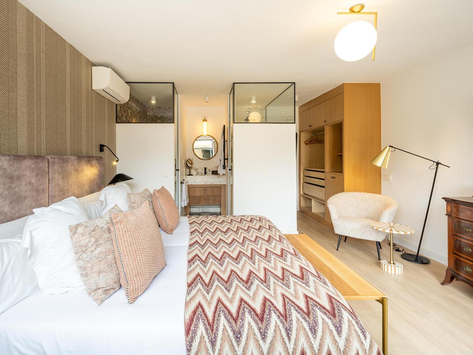 Superior Twin Room