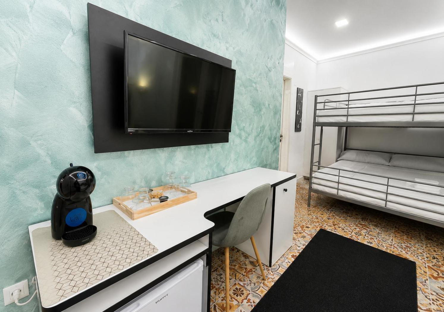 Deluxe Family Room