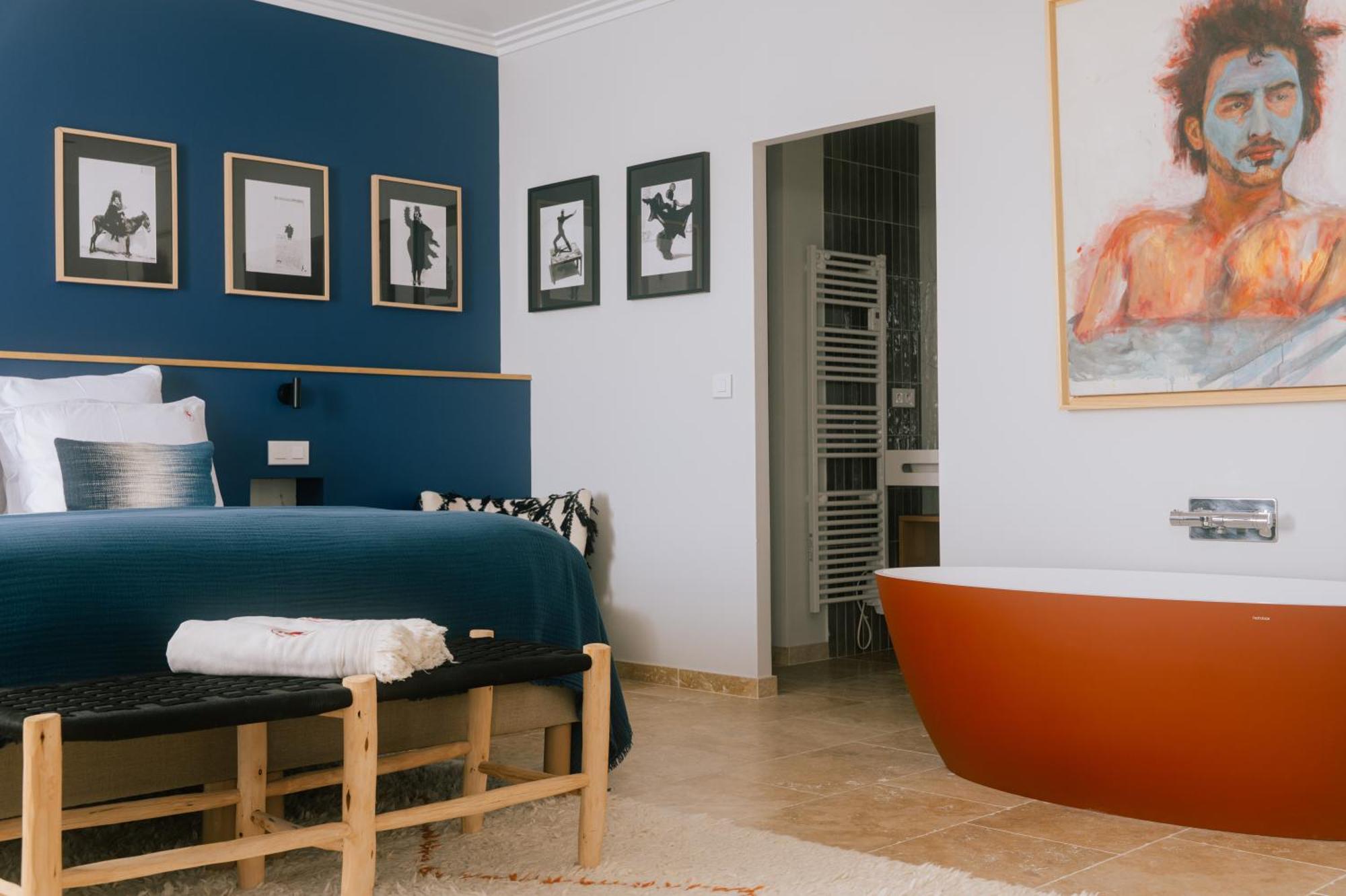 Deluxe King Room