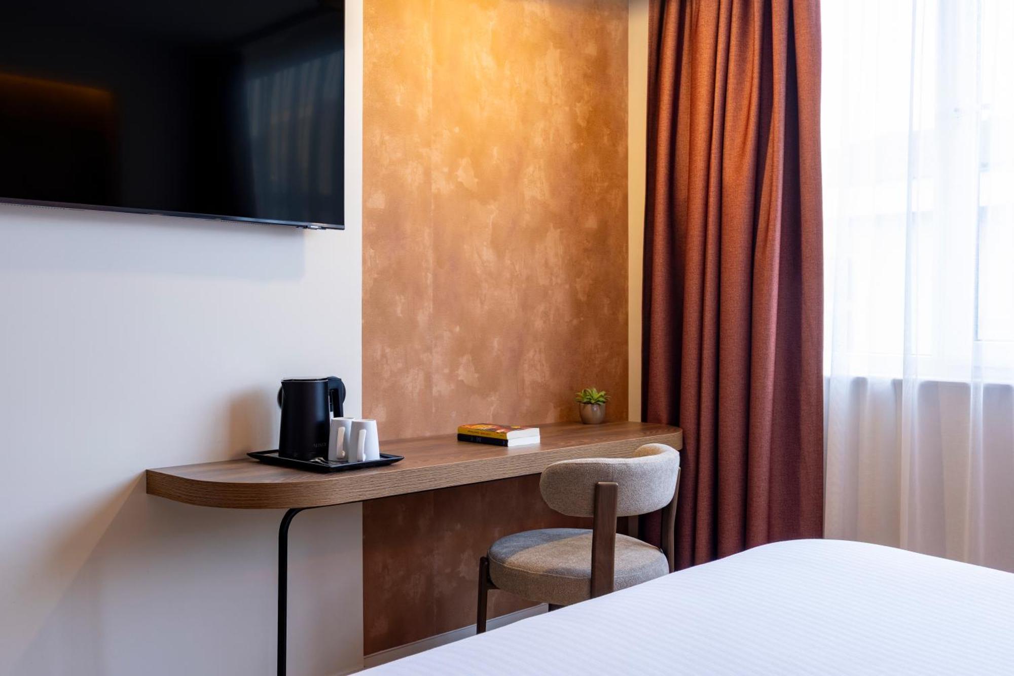 Classic Double Room