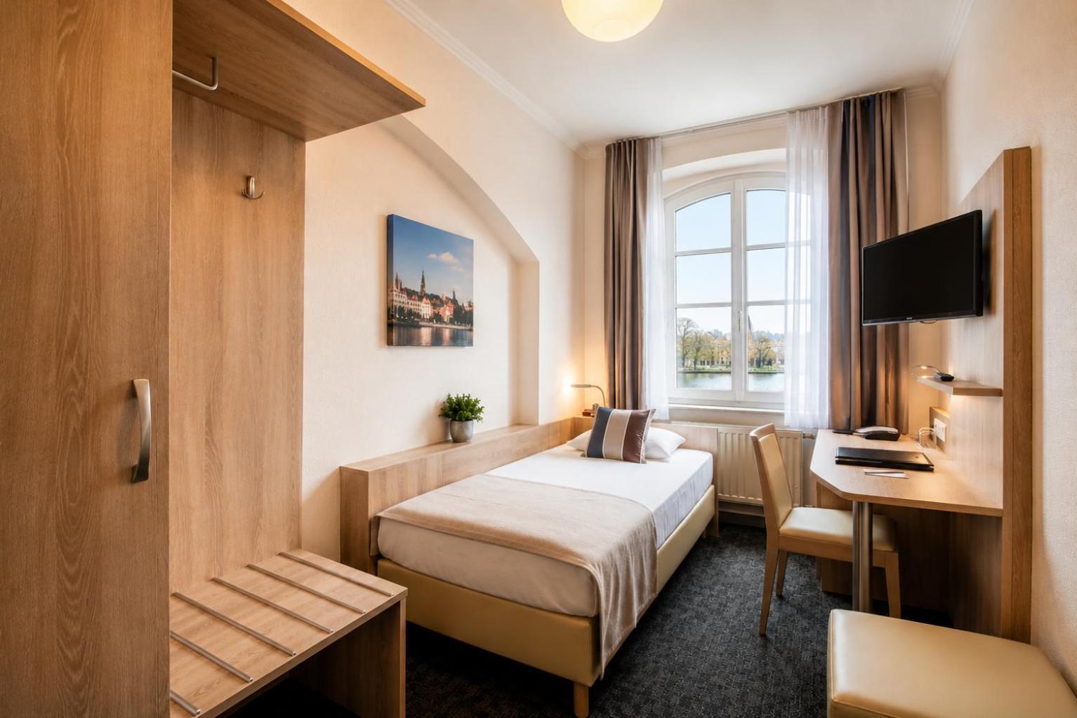 Superior Single Room