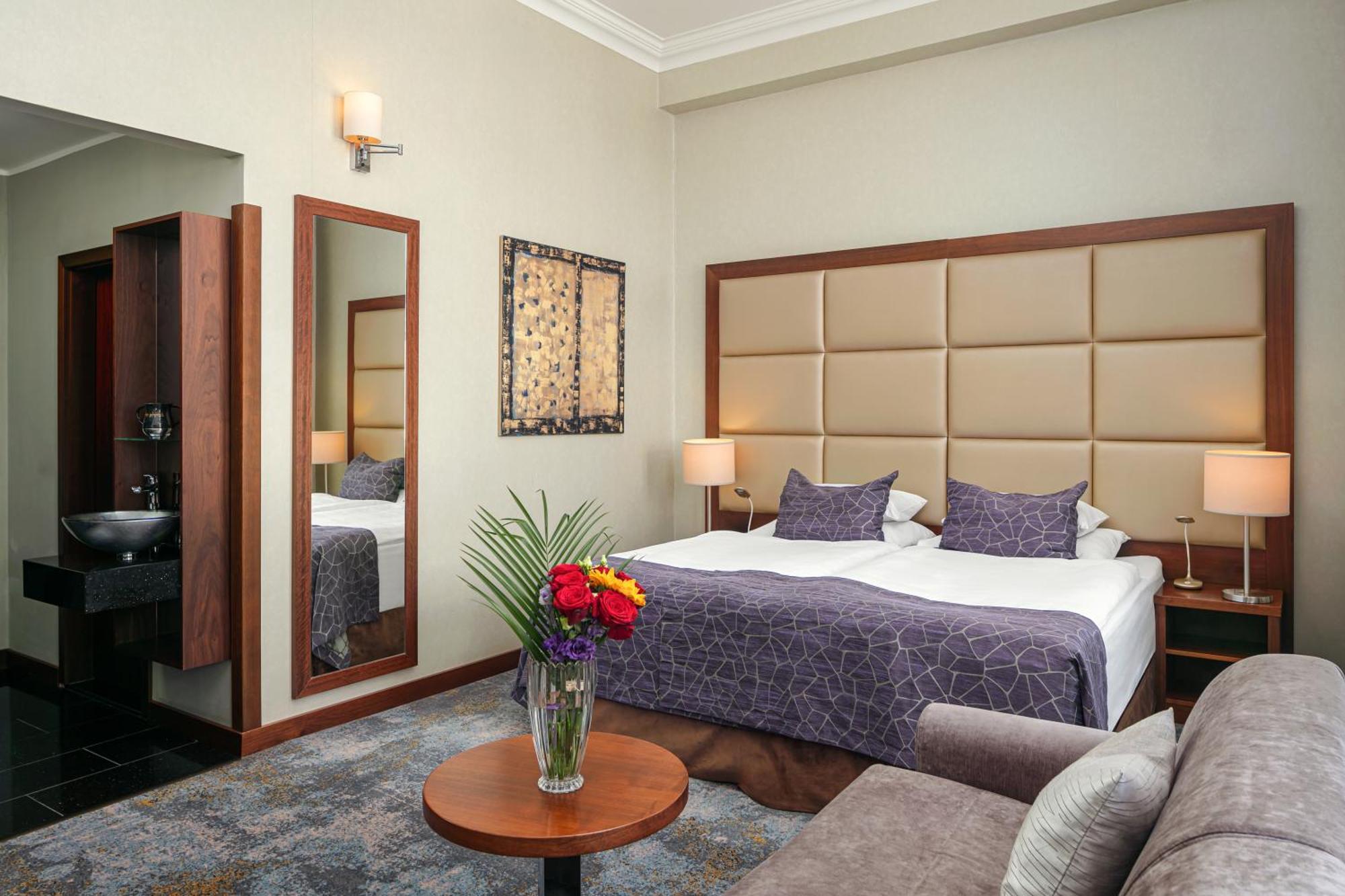 Boutique Suite Spa Access