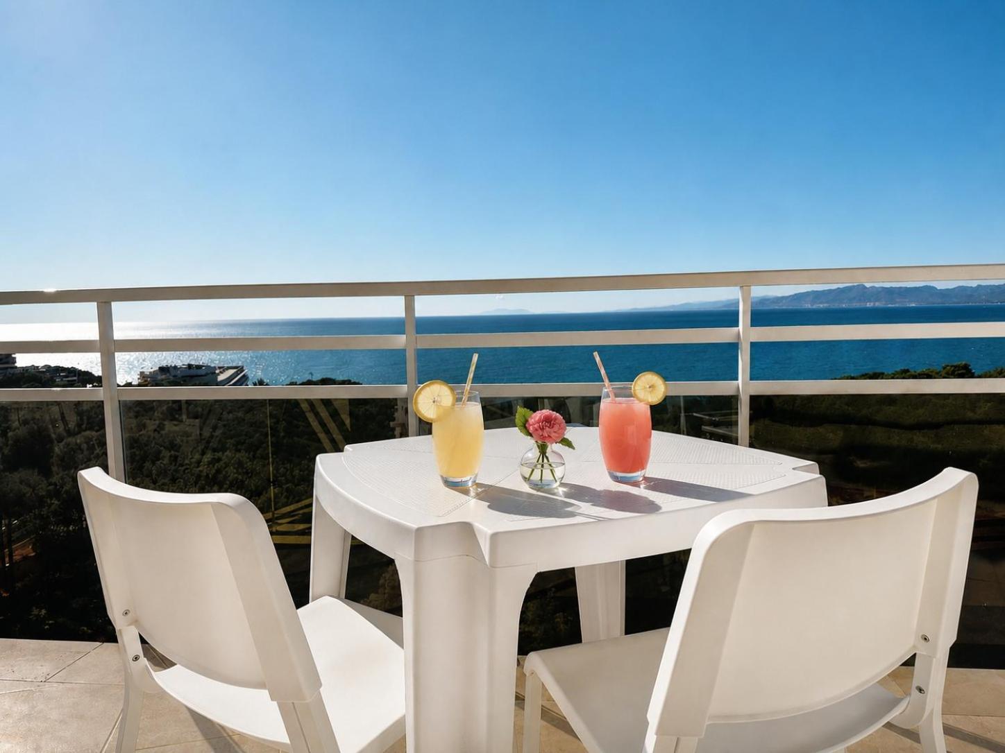 Two-Bedroom Apartment Sea View