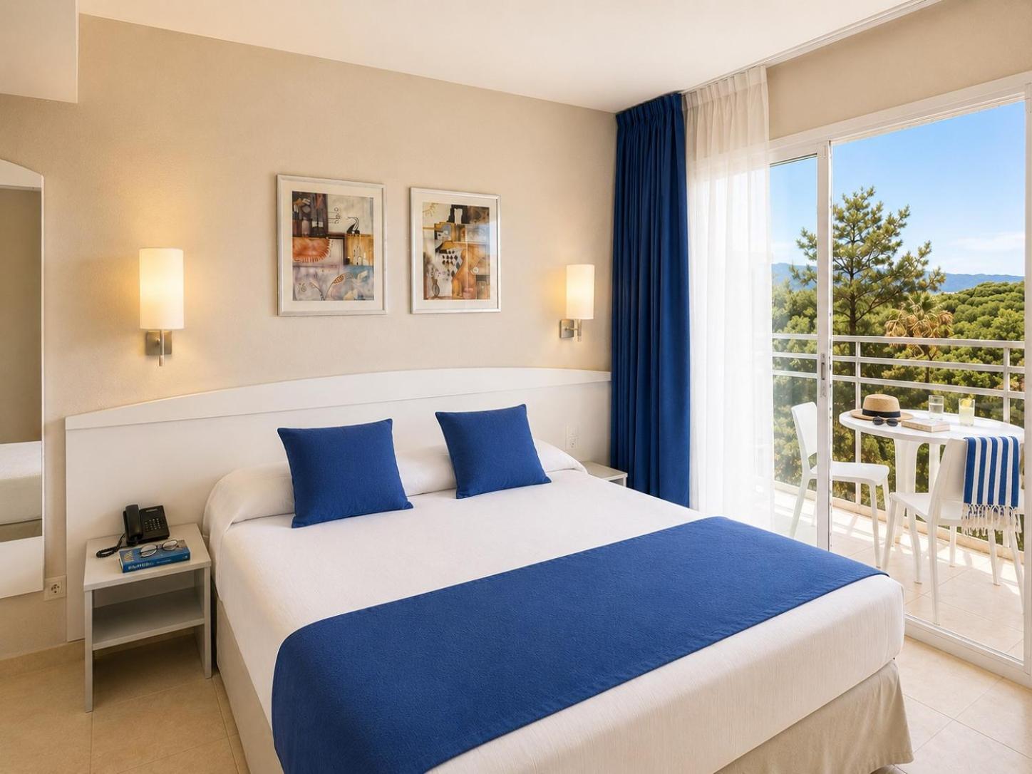 One-Bedroom Apartment Pool View